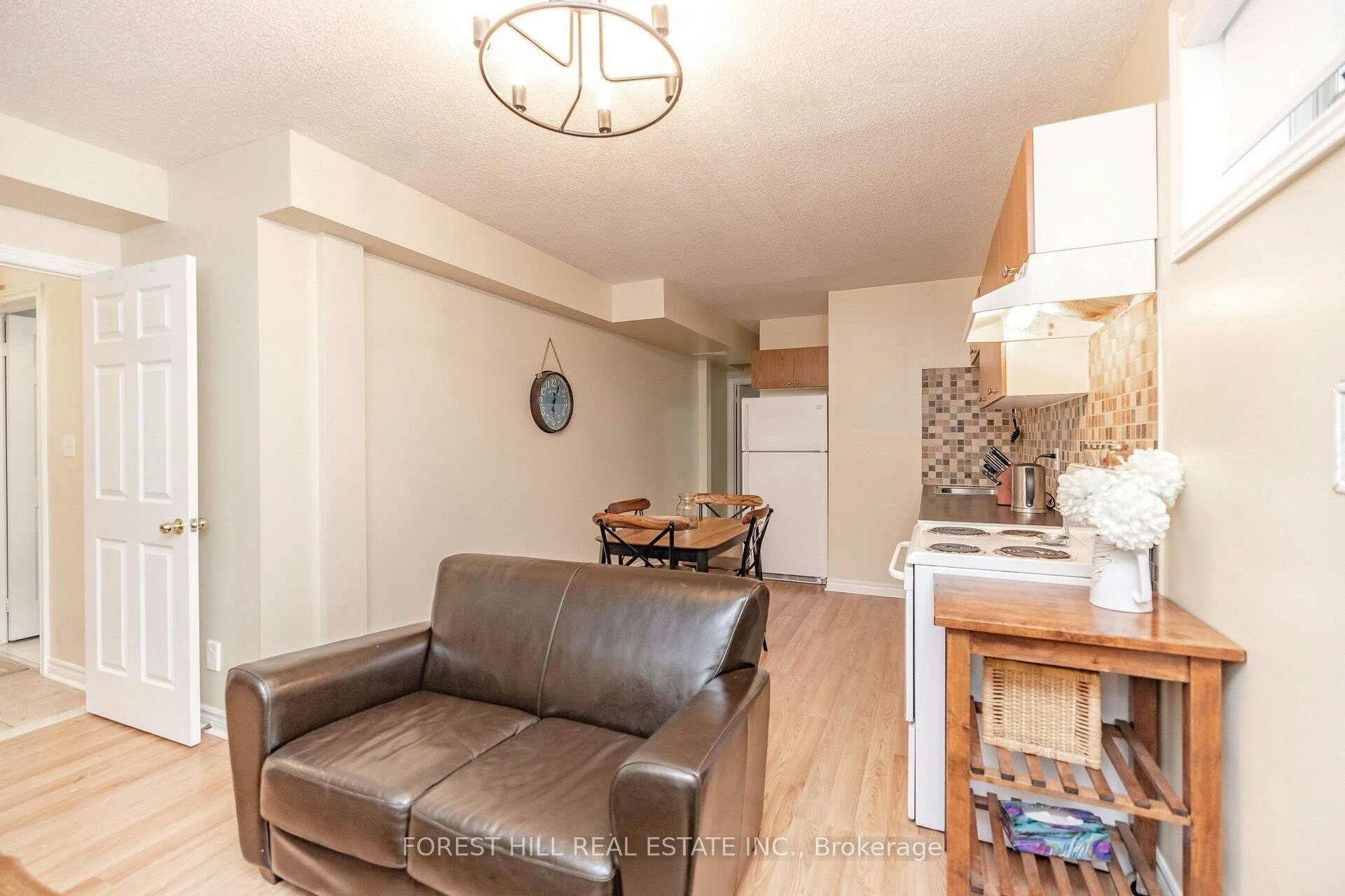 69 Oxford Street, Richmond Hill, ON, L4C 4L6 - 4