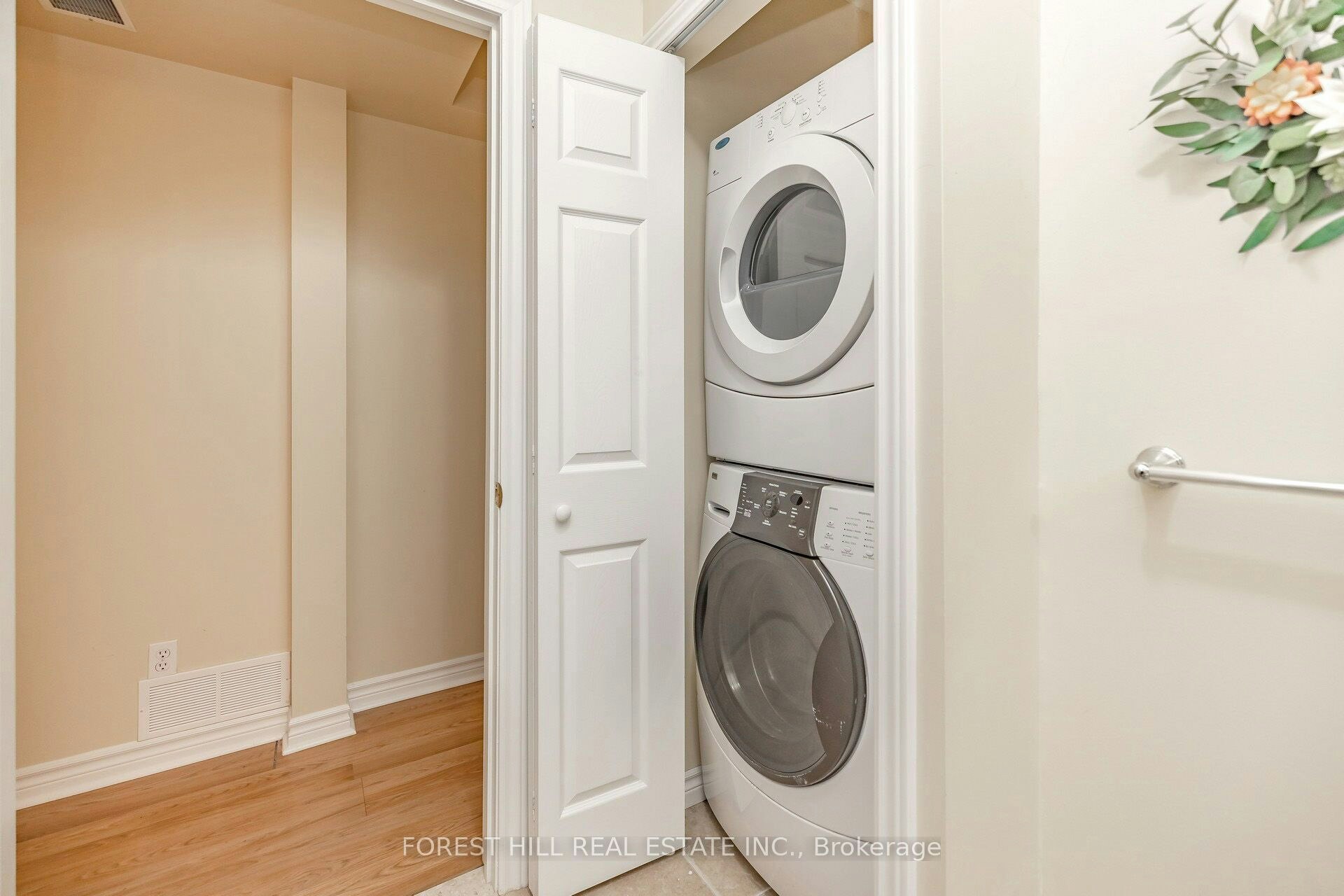 69 Oxford Street, Richmond Hill, ON, L4C 4L6 - 10