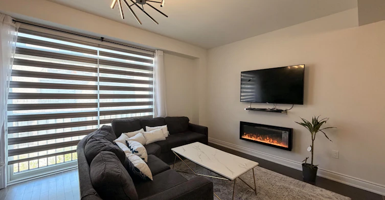 52 Tennant Circle, Vaughan, ON, L4H 5L5 - 7