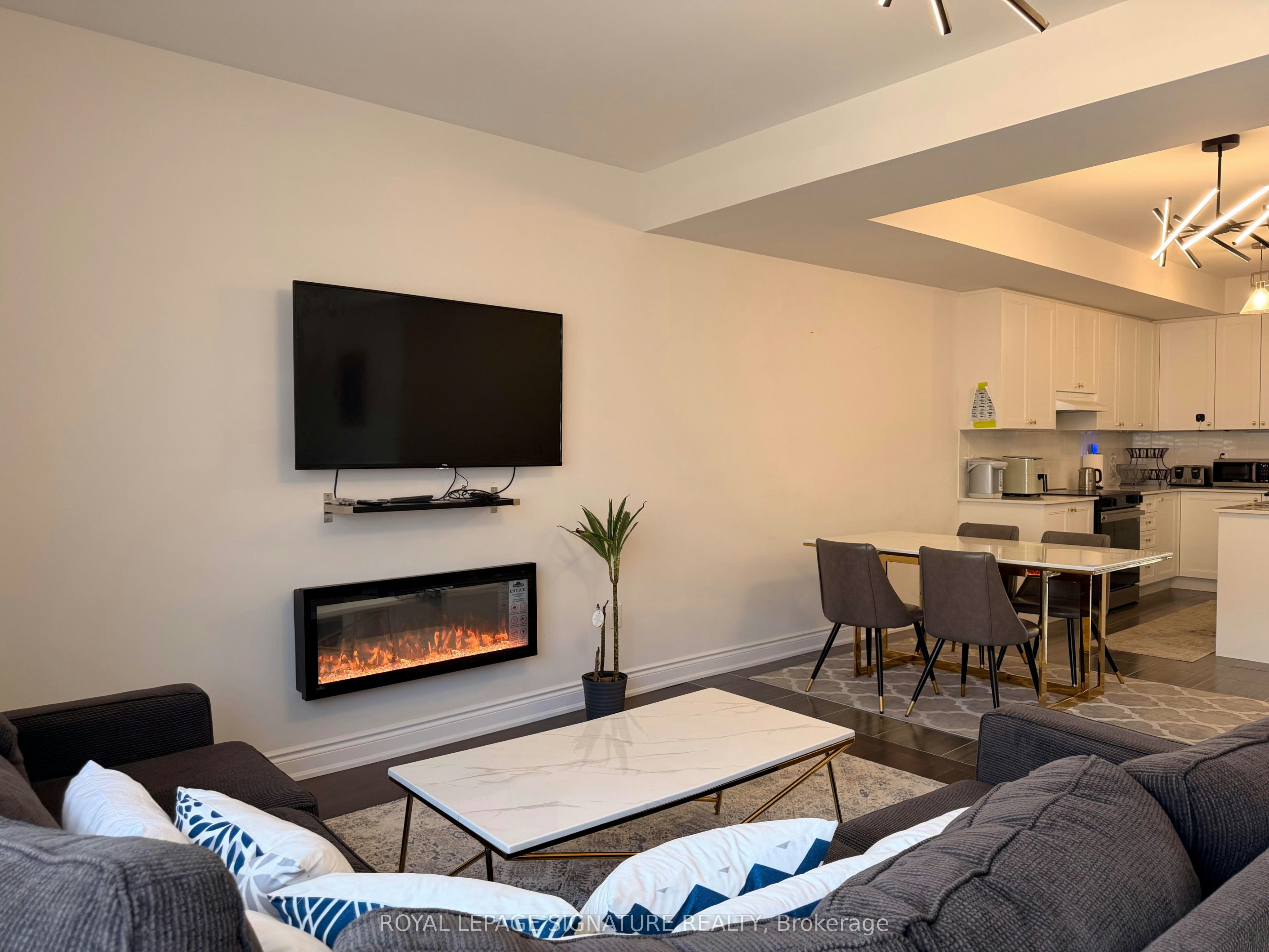52 Tennant Circle, Vaughan, ON, L4H 5L5 - 6