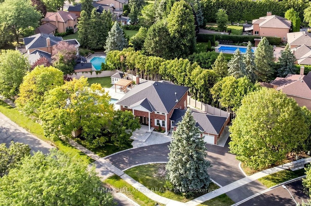 8 Beaufort Hills Road, Richmond Hill, ON, L4E 2N5