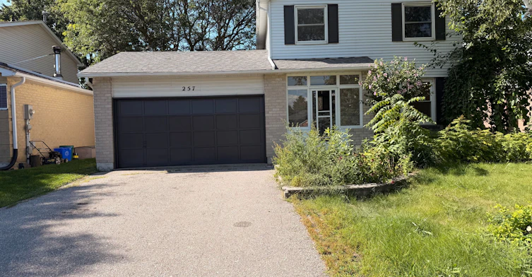 257 London Road, Newmarket, ON, L3Y 6L3 - 2