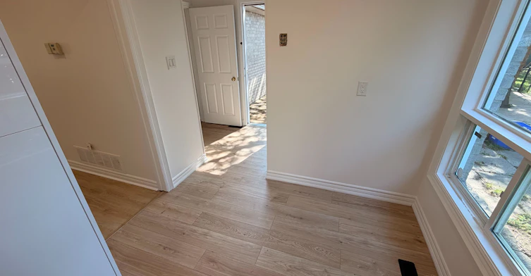 257 London Road, Newmarket, ON, L3Y 6L3 - 9