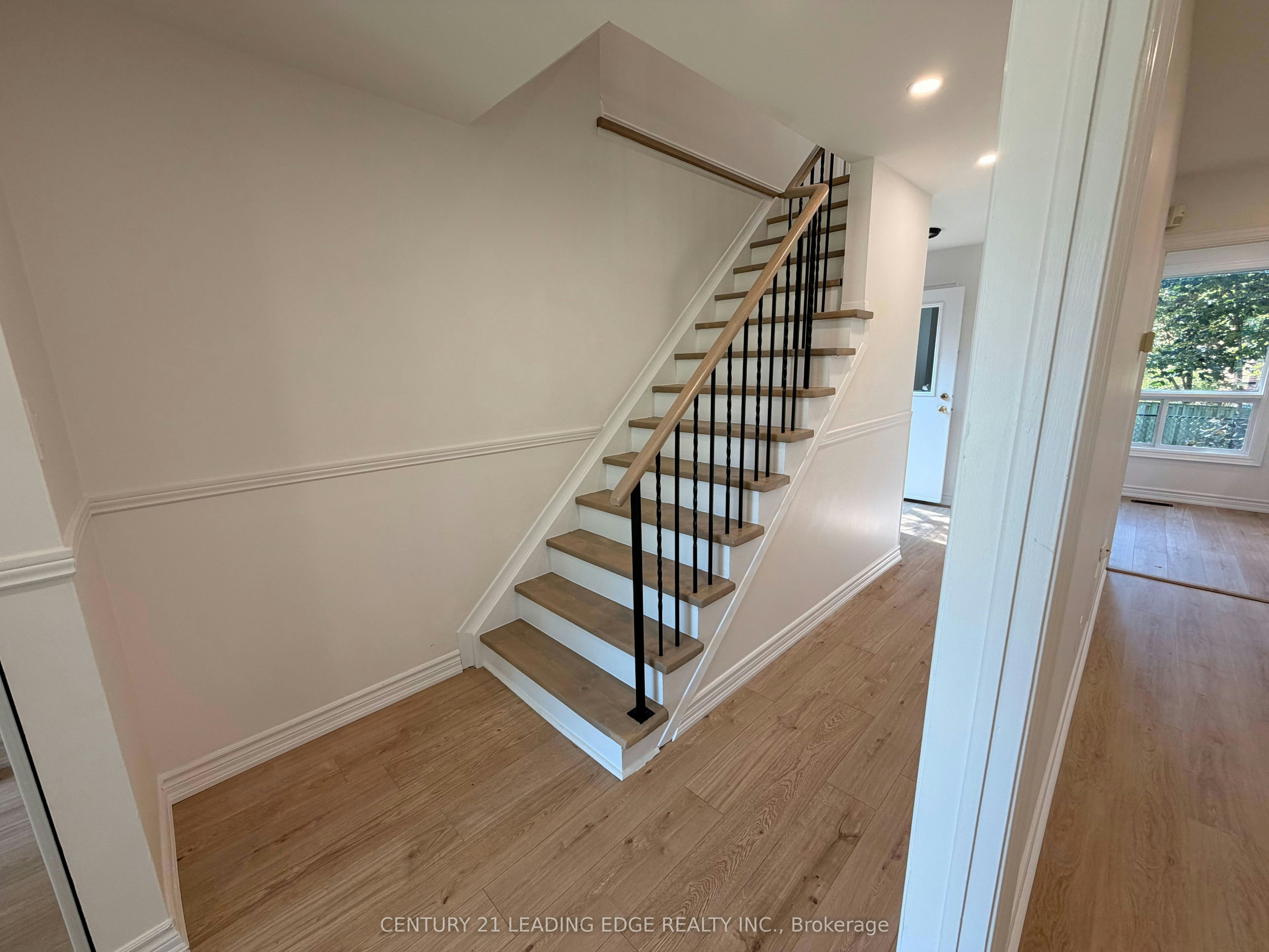 257 London Road, Newmarket, ON, L3Y 6L3 - 11