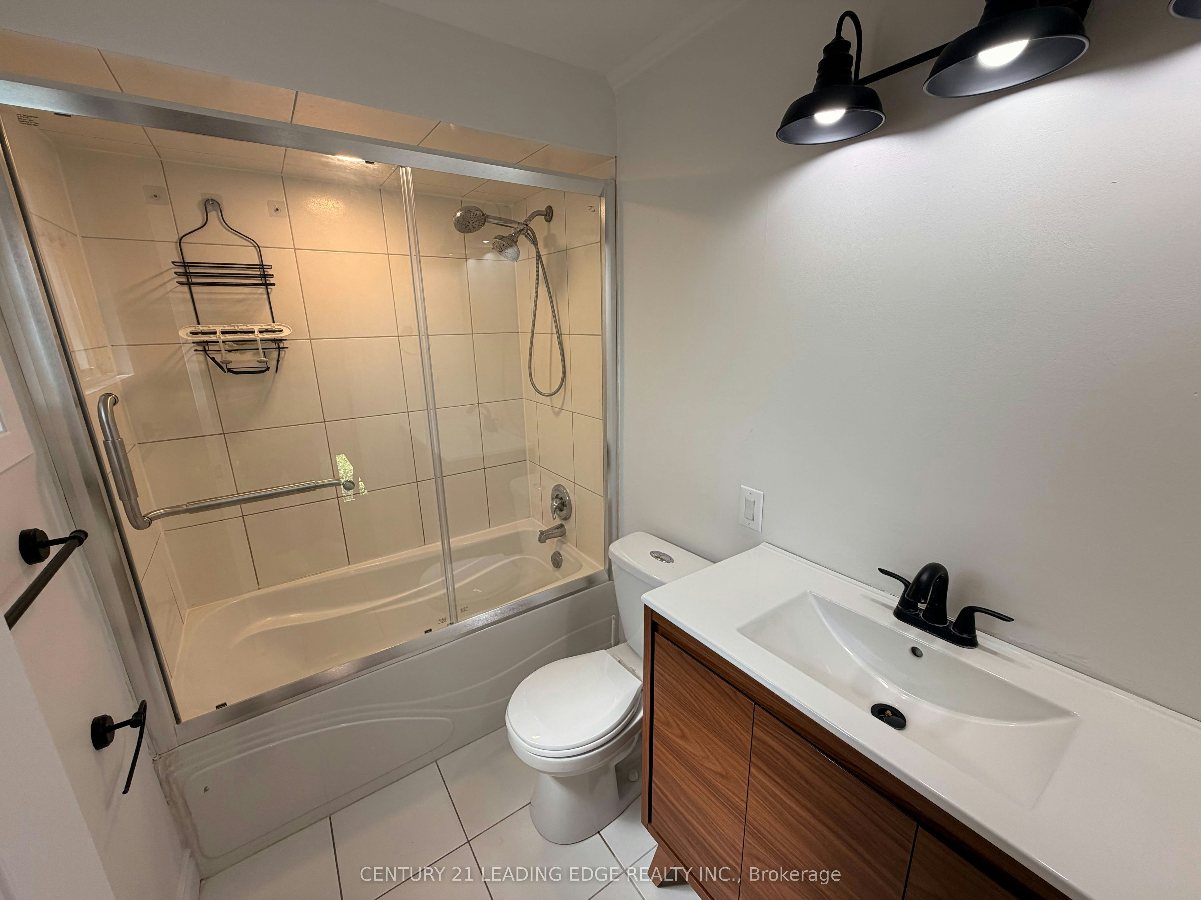 257 London Road, Newmarket, ON, L3Y 6L3 - 17