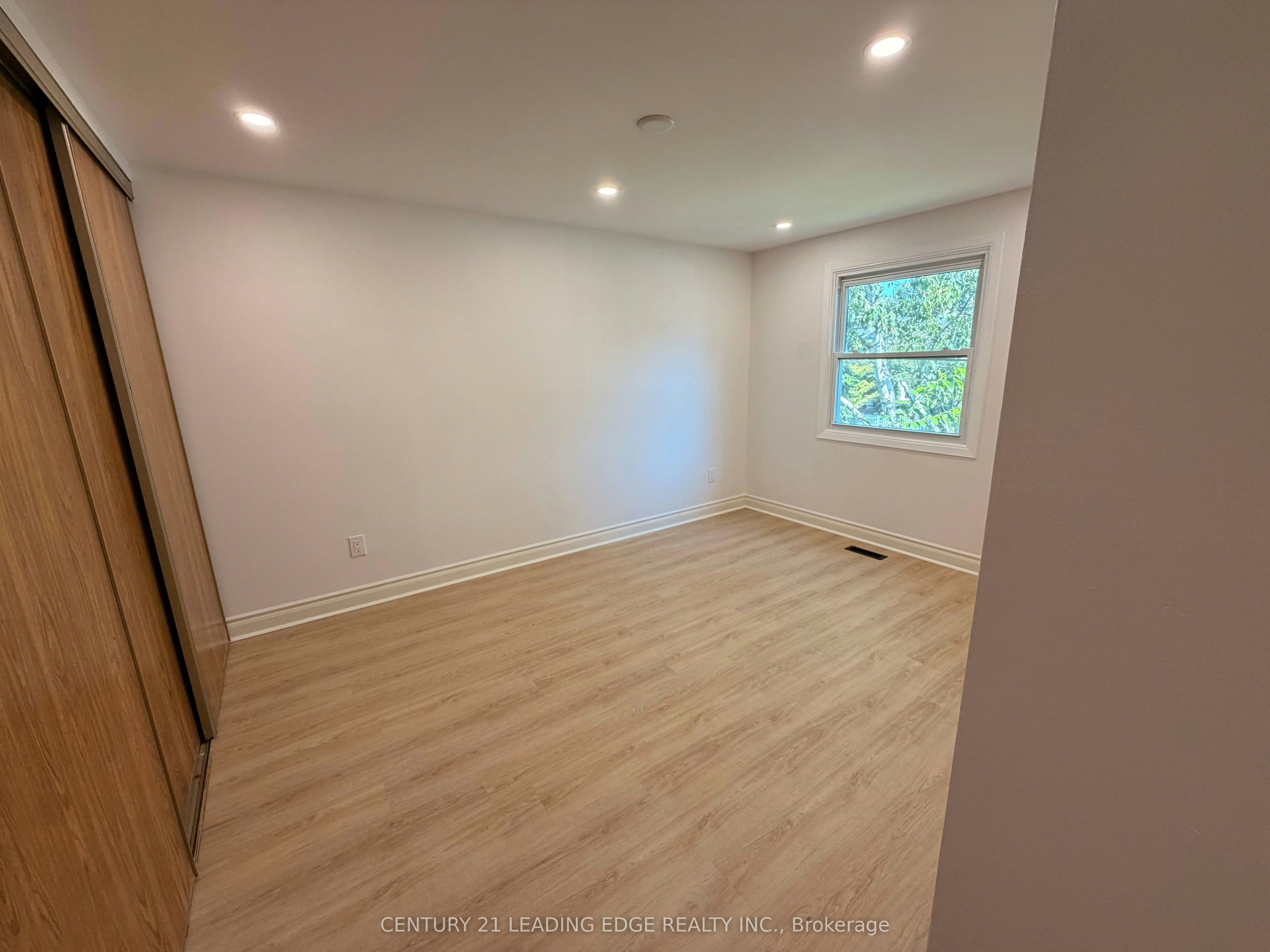 257 London Road, Newmarket, ON, L3Y 6L3 - 14