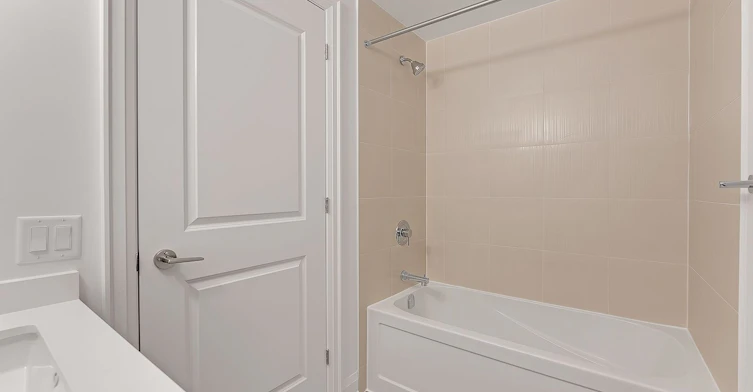 1606E-20 Gatineau Drive, Vaughan, ON, L4J 0L3 - 23