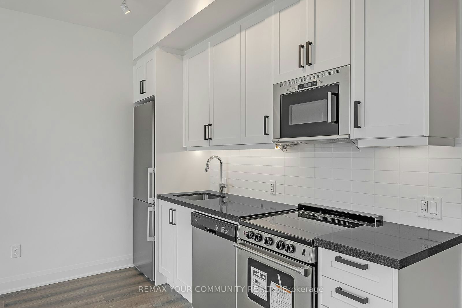 1606E-20 Gatineau Drive, Vaughan, ON, L4J 0L3 - 17