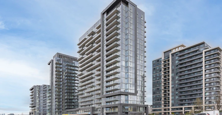 1606E-20 Gatineau Drive, Vaughan, ON, L4J 0L3