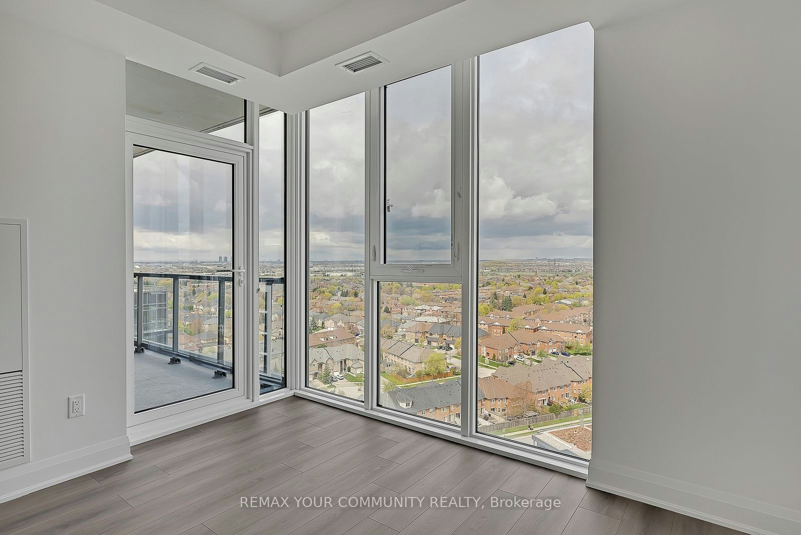 1606E-20 Gatineau Drive, Vaughan, ON, L4J 0L3 - 15