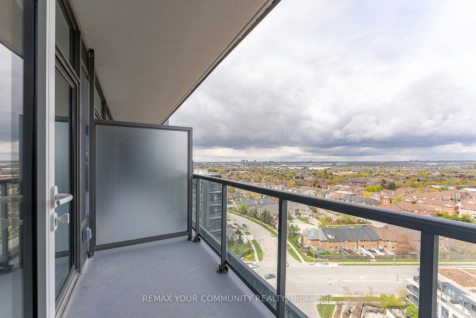 1606E-20 Gatineau Drive, Vaughan, ON, L4J 0L3 - 25