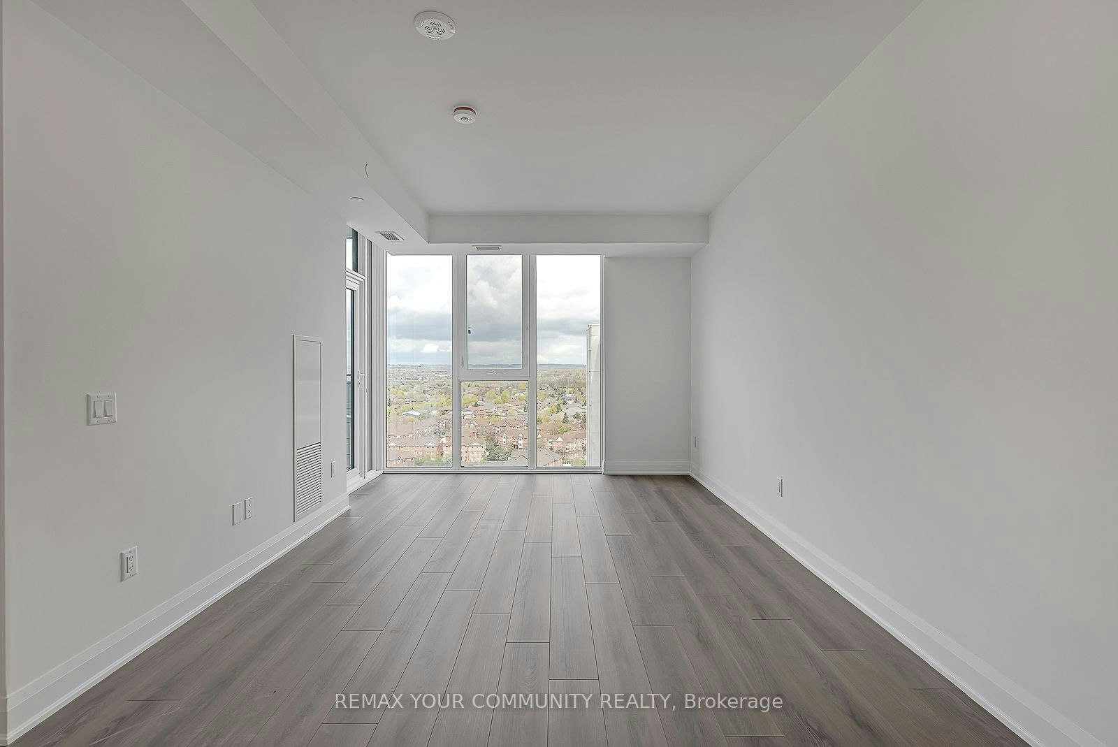 1606E-20 Gatineau Drive, Vaughan, ON, L4J 0L3 - 9