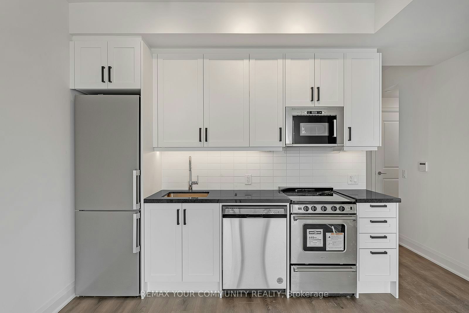 1606E-20 Gatineau Drive, Vaughan, ON, L4J 0L3 - 16