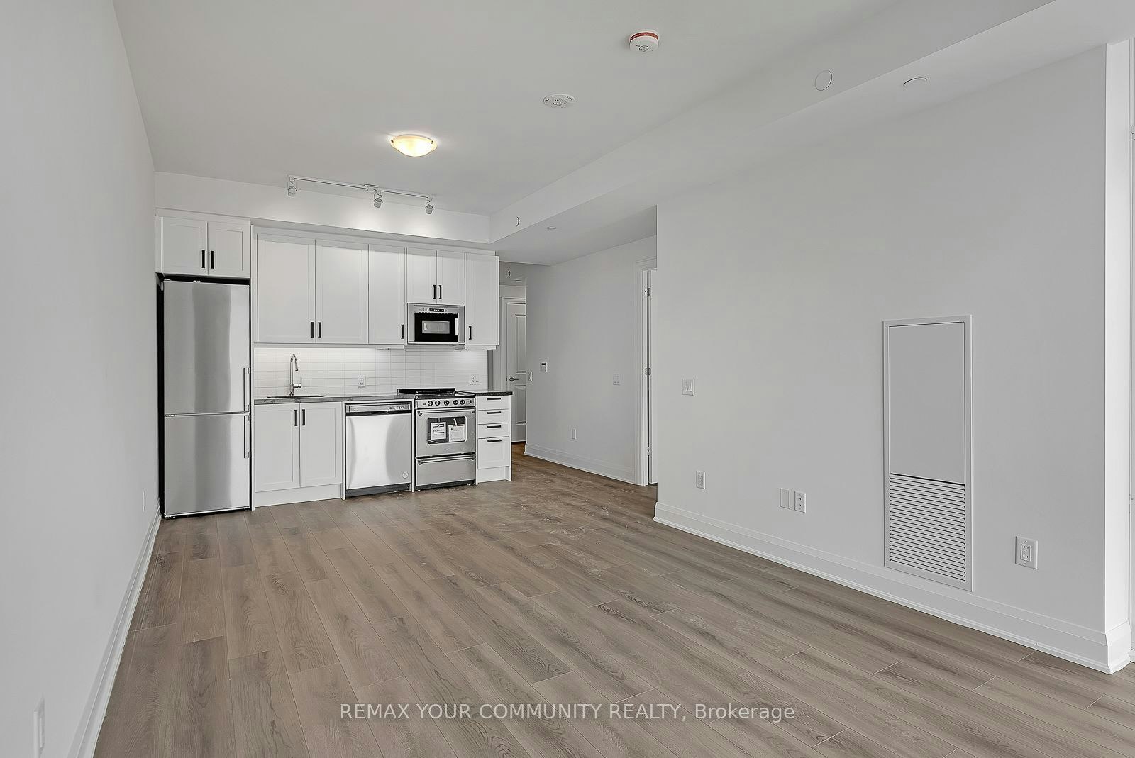 1606E-20 Gatineau Drive, Vaughan, ON, L4J 0L3 - 12