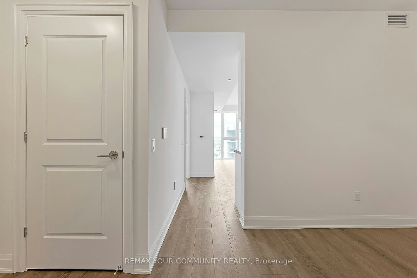 1606E-20 Gatineau Drive, Vaughan, ON, L4J 0L3 - 2