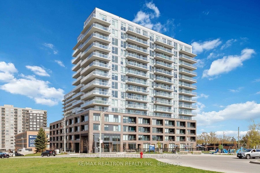 315-185 Deerfield Road, Newmarket, ON, L3Y 0G7