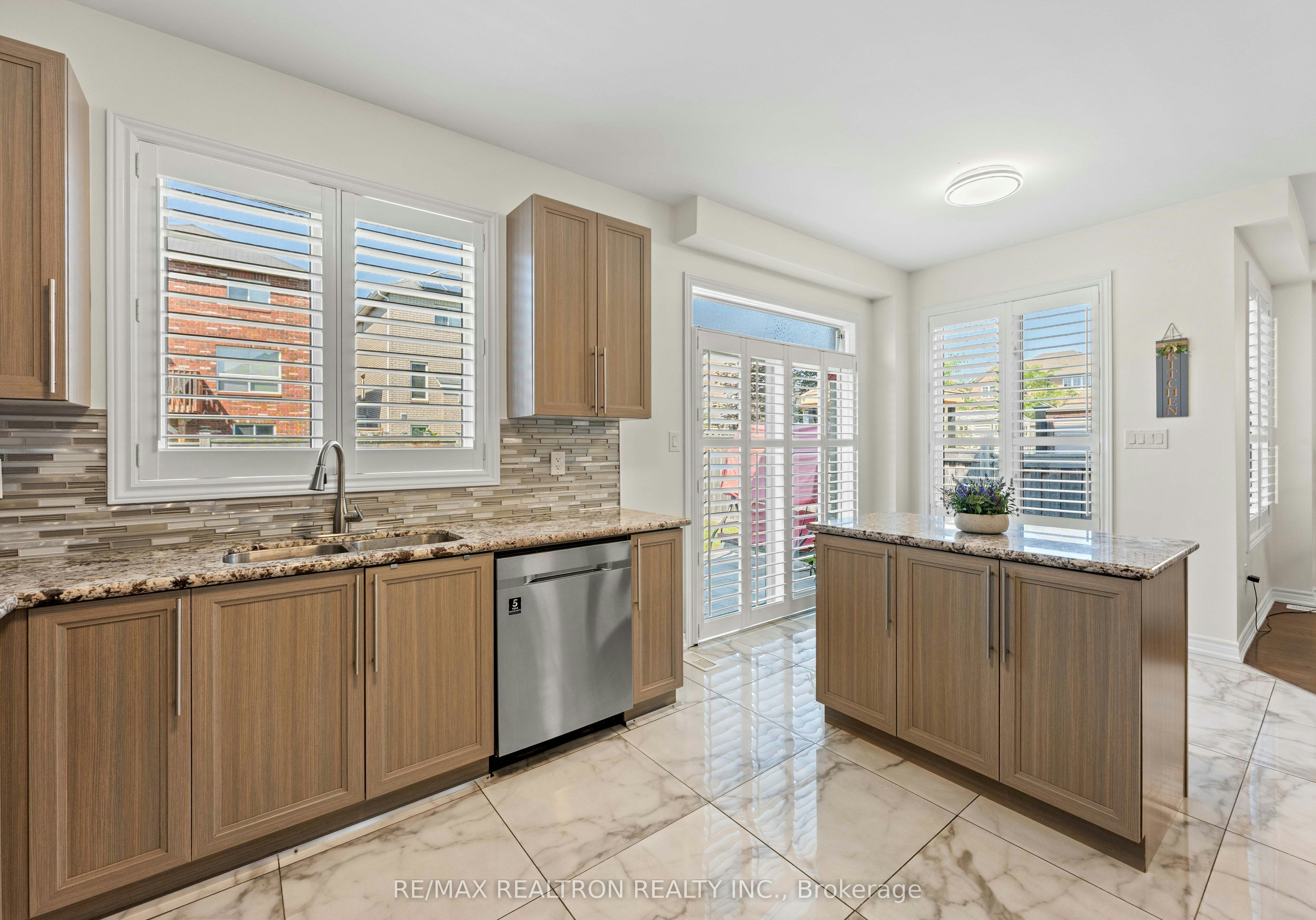 2072 Allison Street, Innisfil, ON, L9S 0K7 - 17
