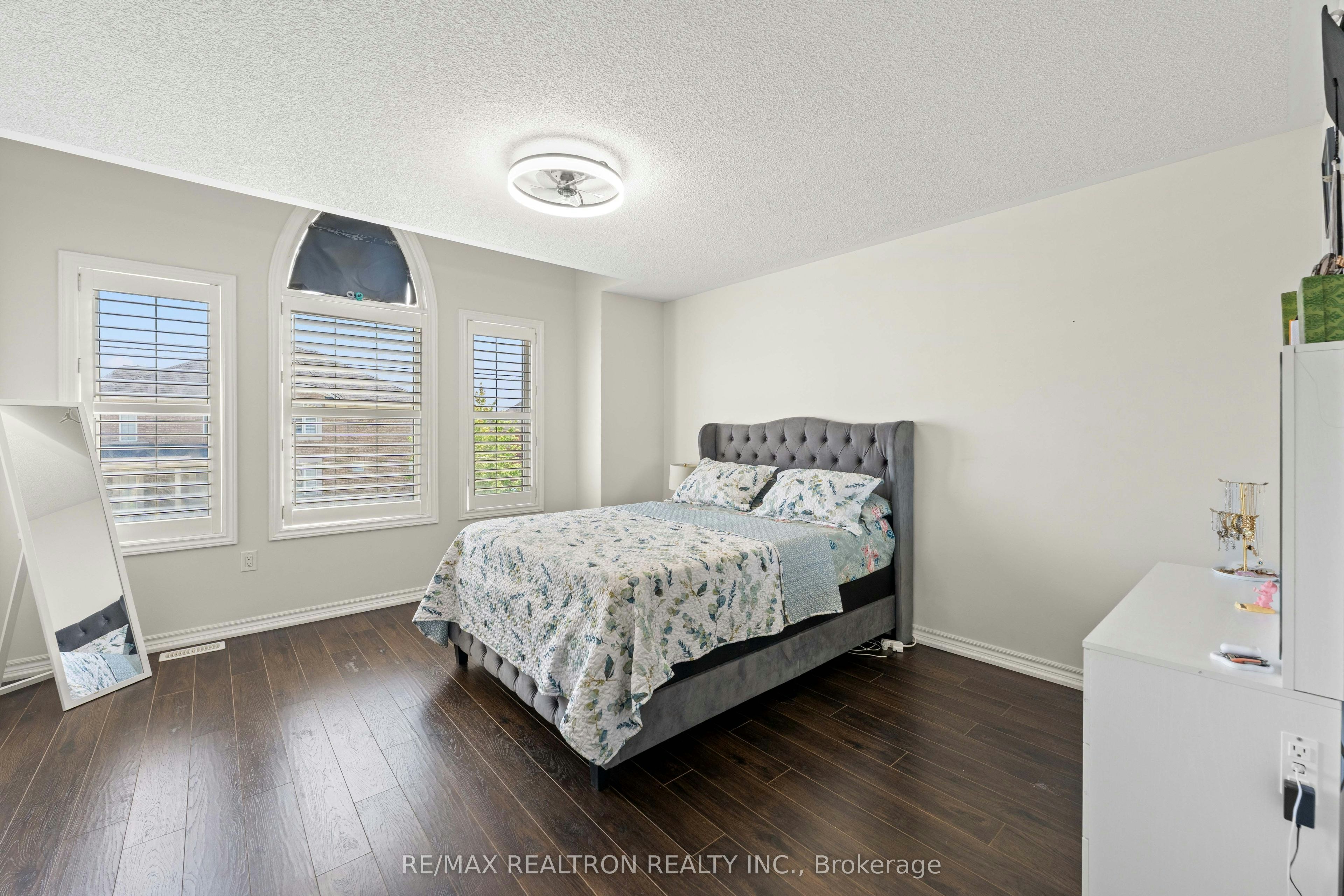 2072 Allison Street, Innisfil, ON, L9S 0K7 - 32