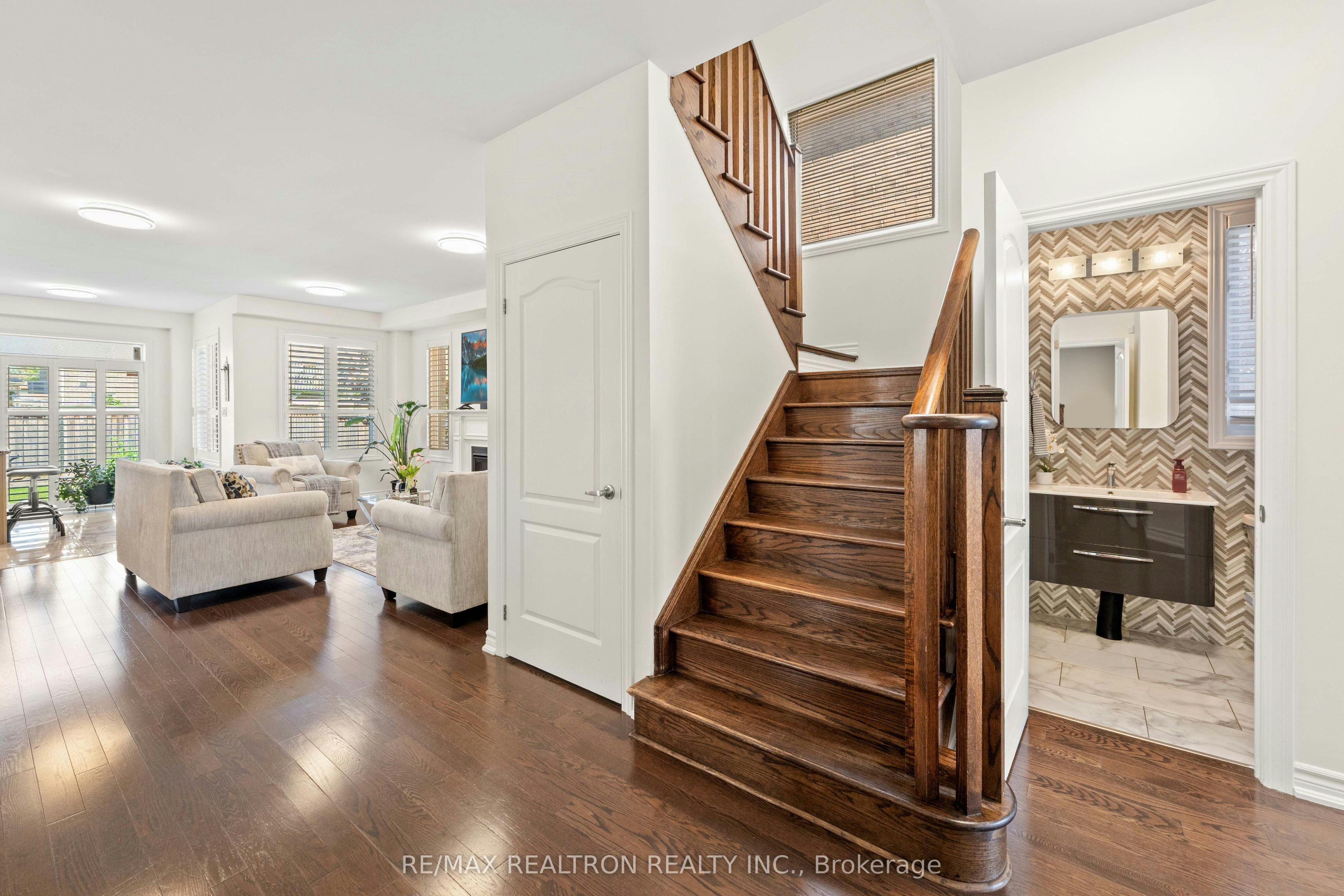 2072 Allison Street, Innisfil, ON, L9S 0K7 - 5