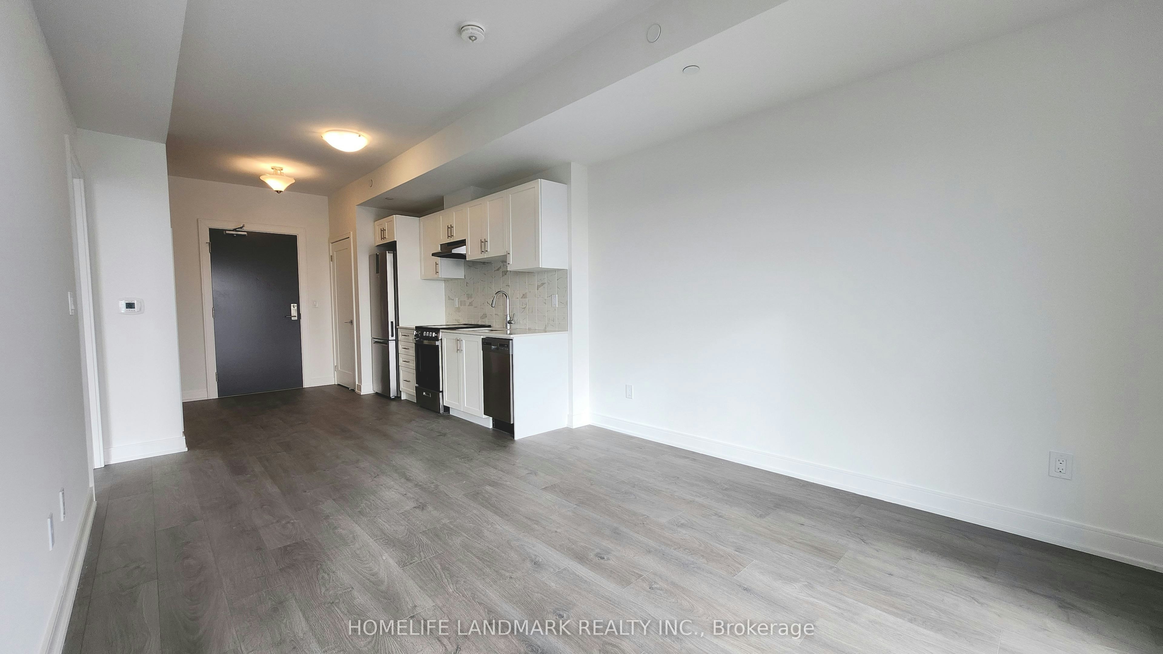 1006-715 Davis Drive E, Newmarket, ON, L3Y 2R3 - 6