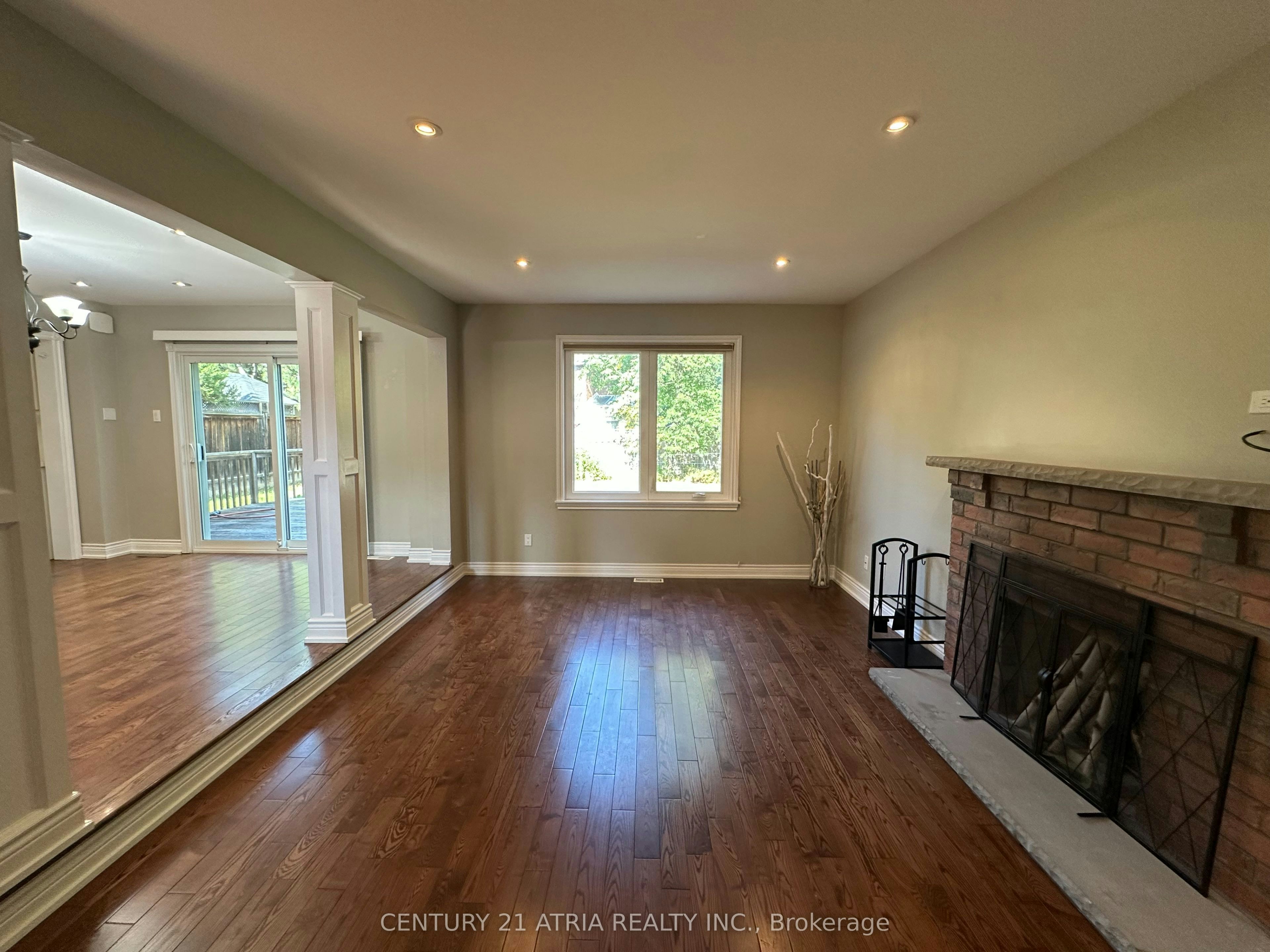 589 Village Parkway, Markham, ON, L3R 6C1 - 11