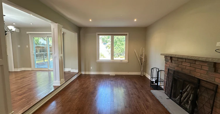 589 Village Parkway, Markham, ON, L3R 6C1 - 11