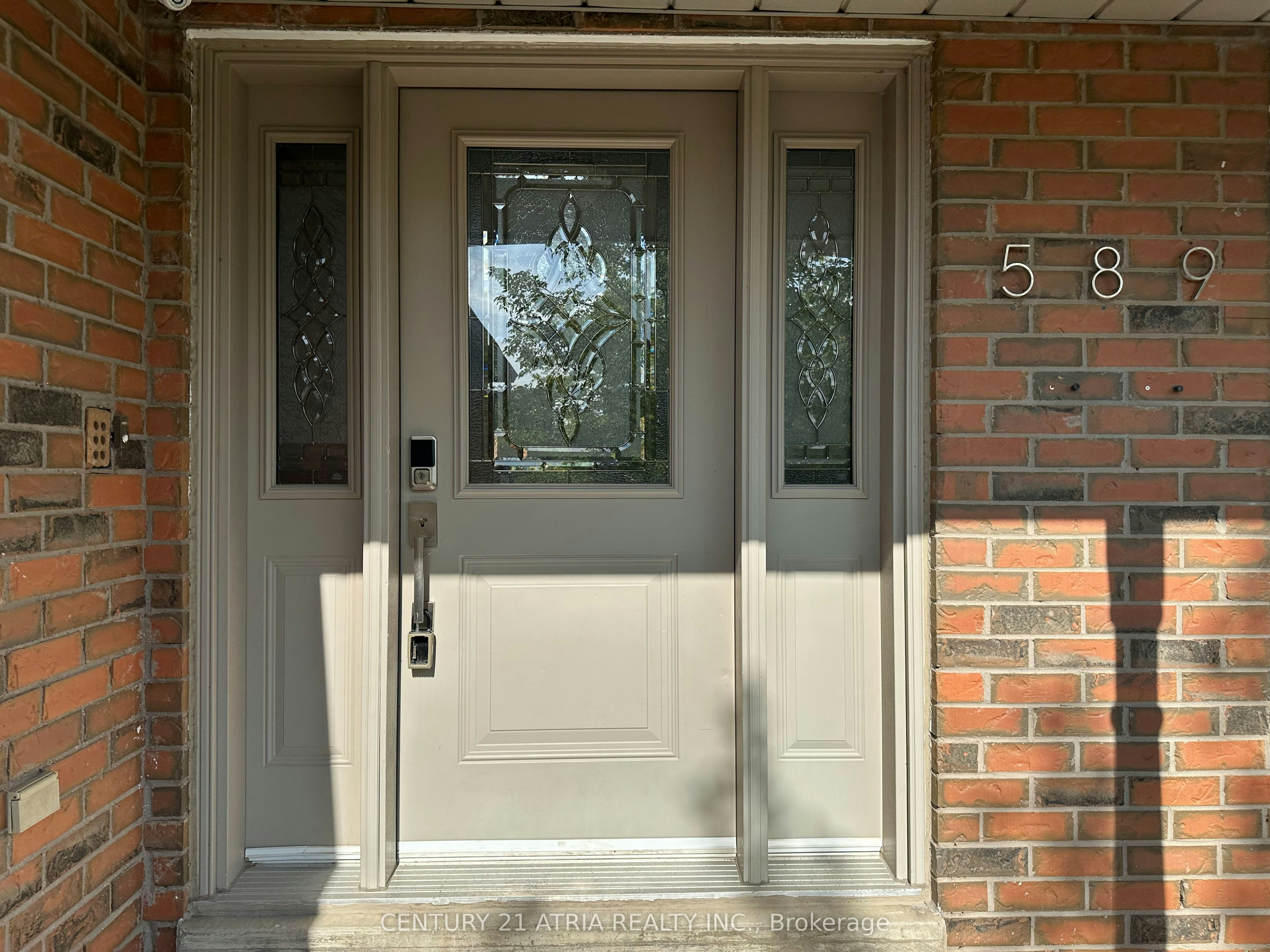 589 Village Parkway, Markham, ON, L3R 6C1 - 3