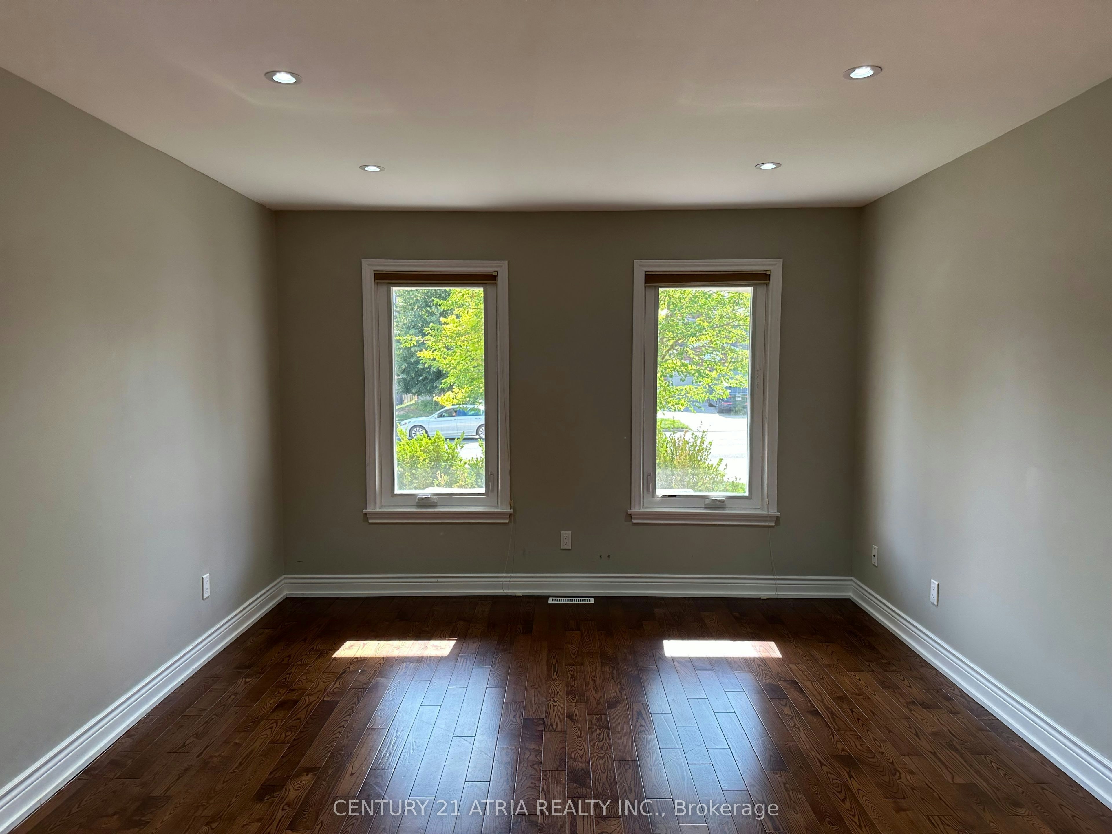 589 Village Parkway, Markham, ON, L3R 6C1 - 8