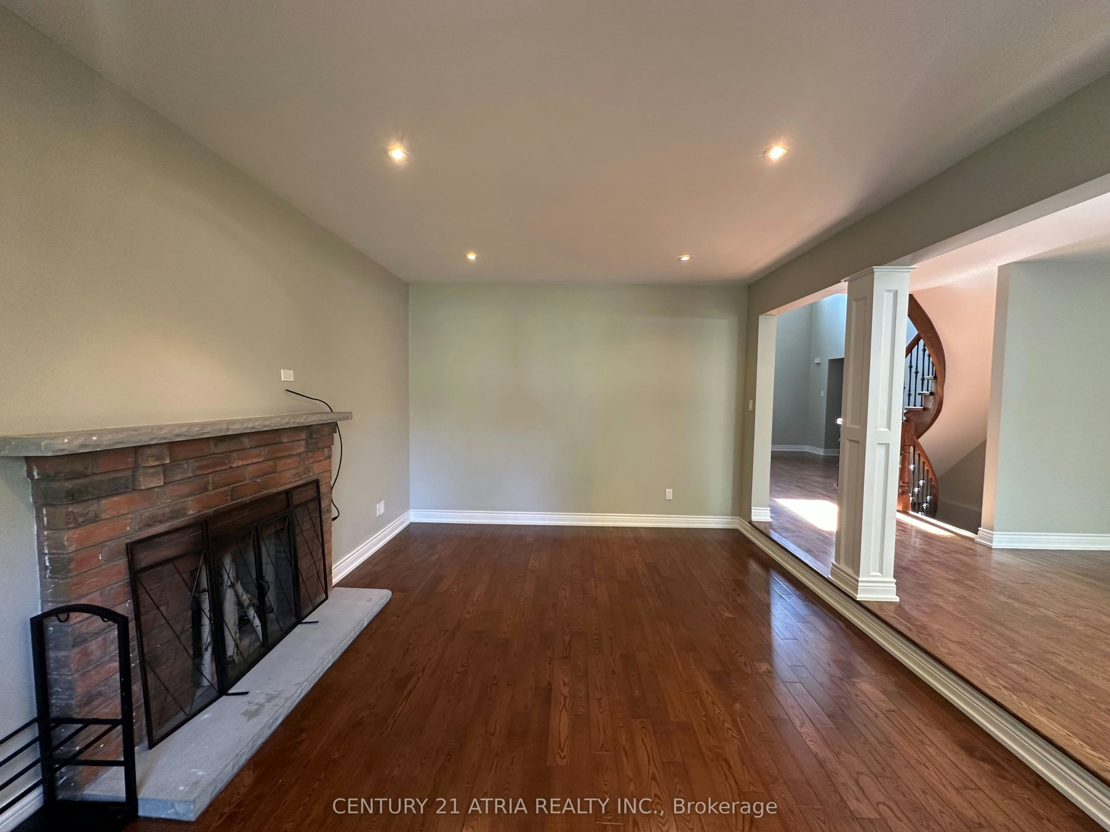 589 Village Parkway, Markham, ON, L3R 6C1 - 12