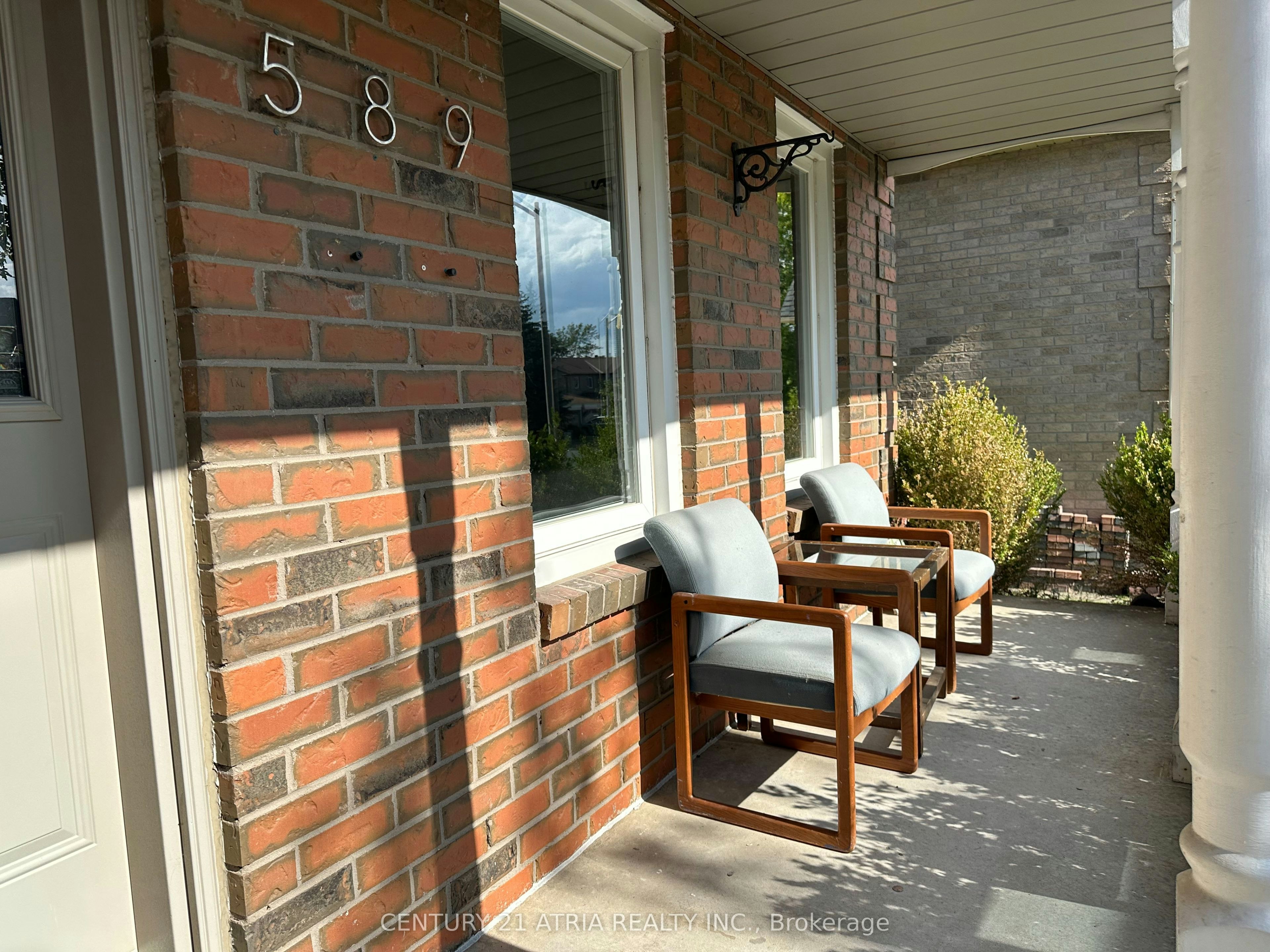 589 Village Parkway, Markham, ON, L3R 6C1 - 4