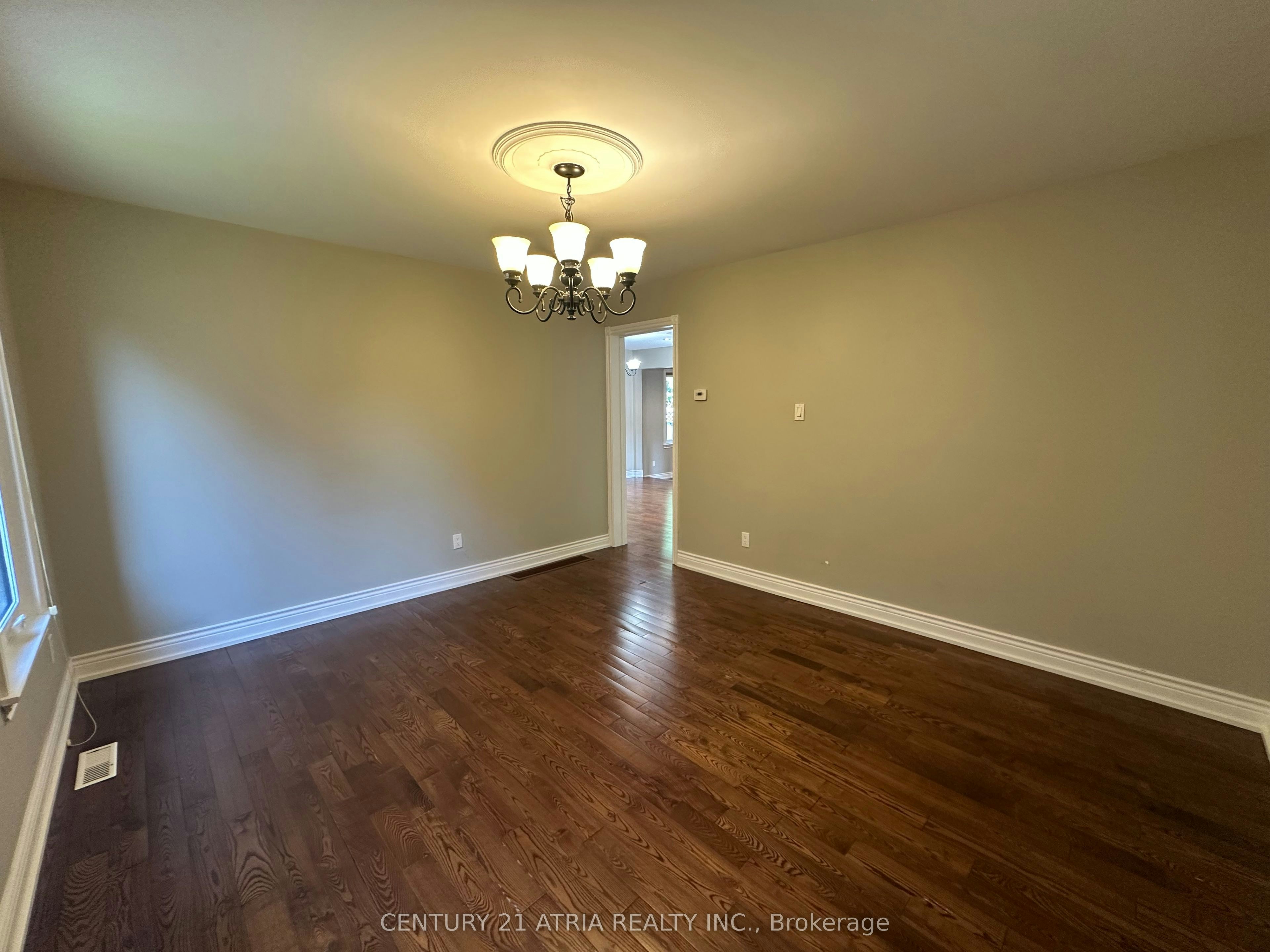 589 Village Parkway, Markham, ON, L3R 6C1 - 17