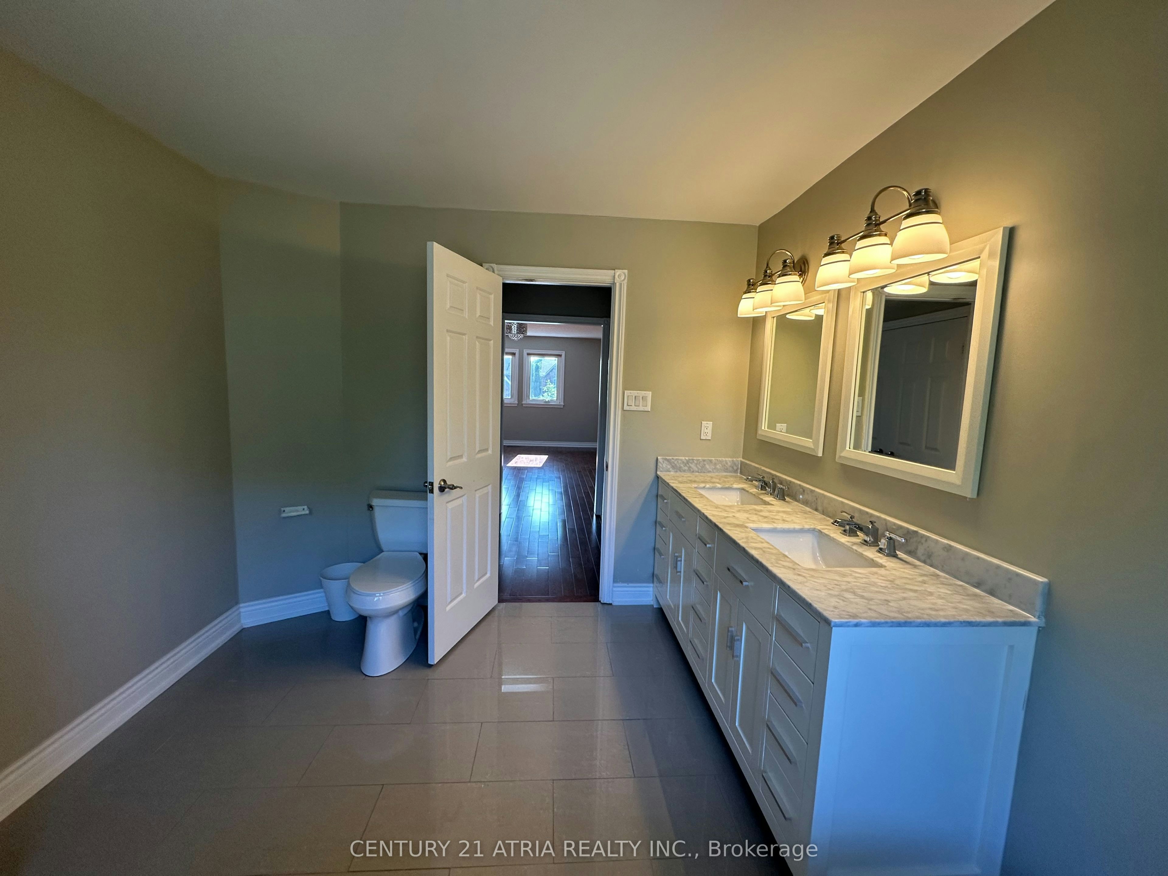 589 Village Parkway, Markham, ON, L3R 6C1 - 37