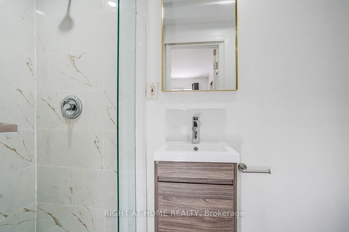 35 Snowshoe Crescent, Markham, ON, L3T 4M7 - 37