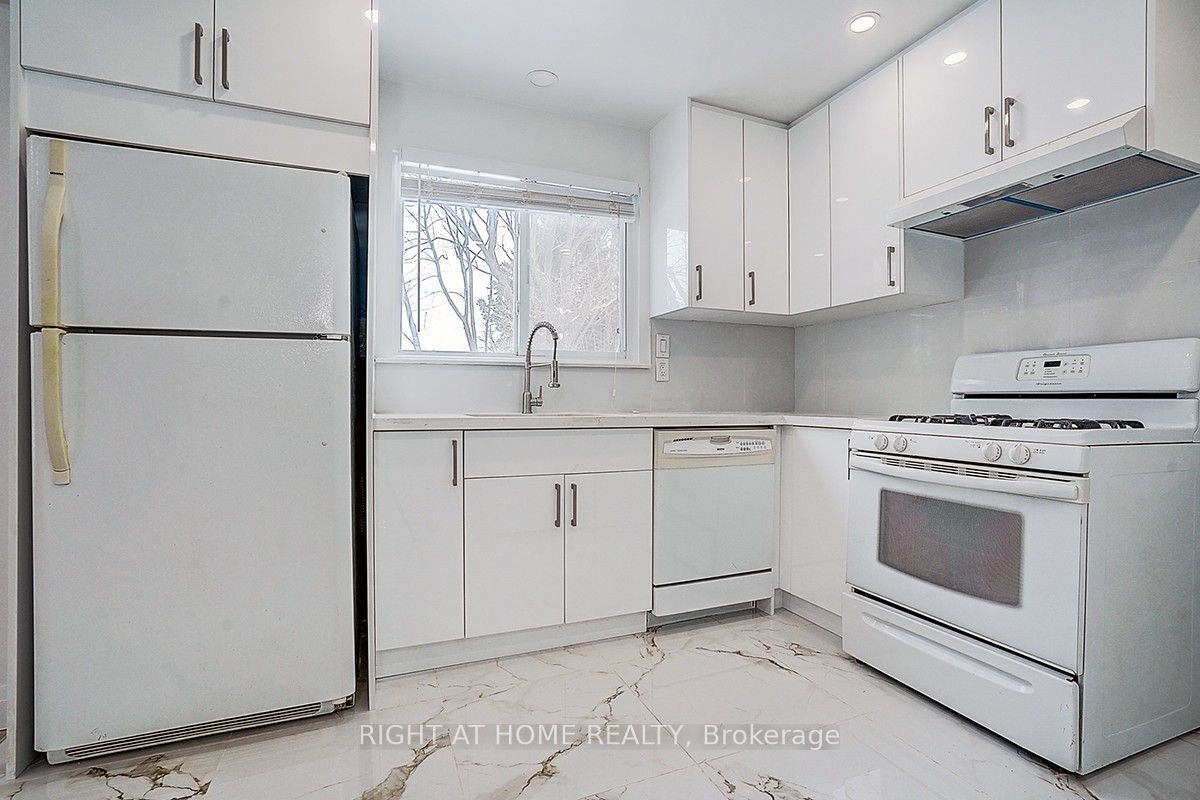 35 Snowshoe Crescent, Markham, ON, L3T 4M7 - 25