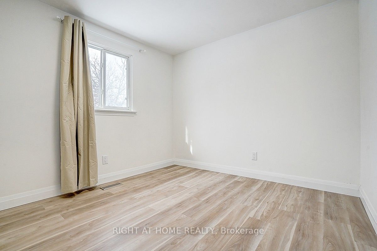 35 Snowshoe Crescent, Markham, ON, L3T 4M7 - 7
