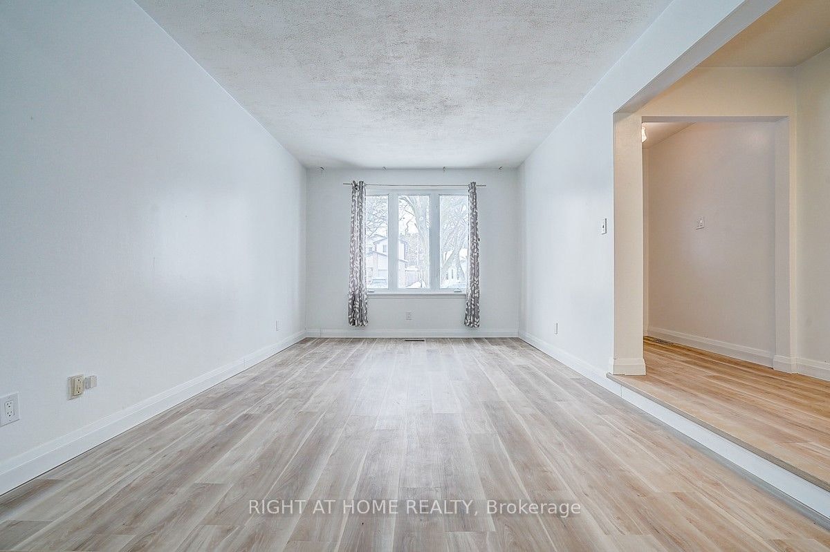 35 Snowshoe Crescent, Markham, ON, L3T 4M7 - 24