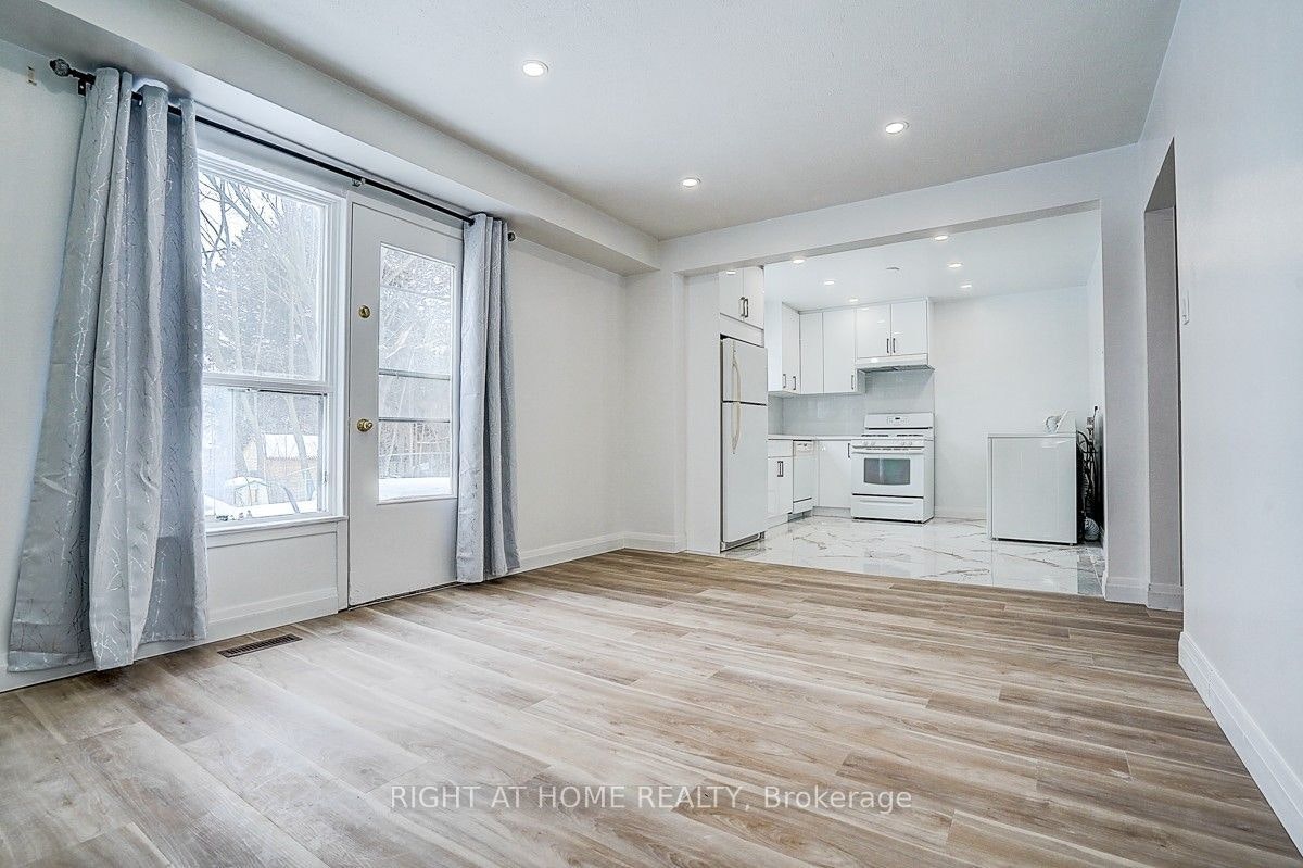 35 Snowshoe Crescent, Markham, ON, L3T 4M7 - 33
