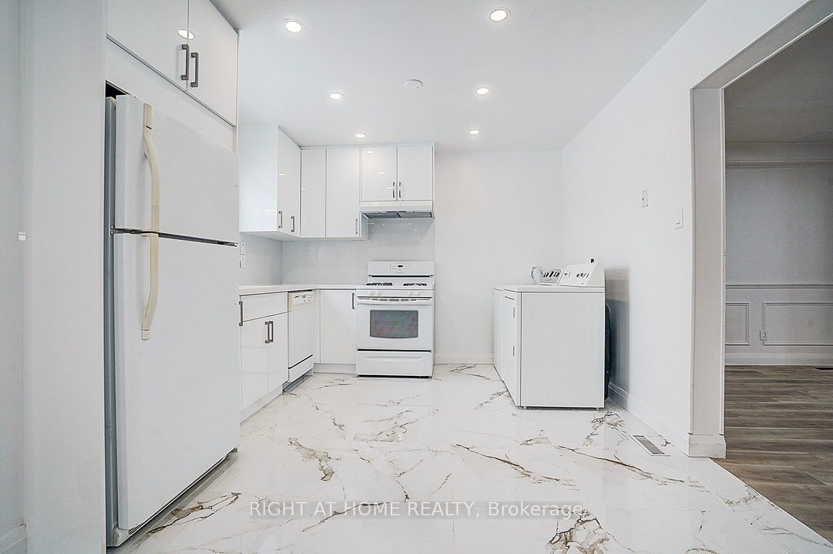 35 Snowshoe Crescent, Markham, ON, L3T 4M7 - 17