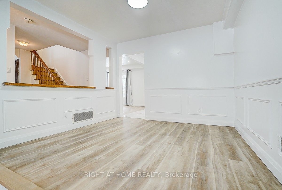 35 Snowshoe Crescent, Markham, ON, L3T 4M7 - 3
