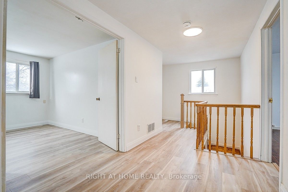 35 Snowshoe Crescent, Markham, ON, L3T 4M7 - 22