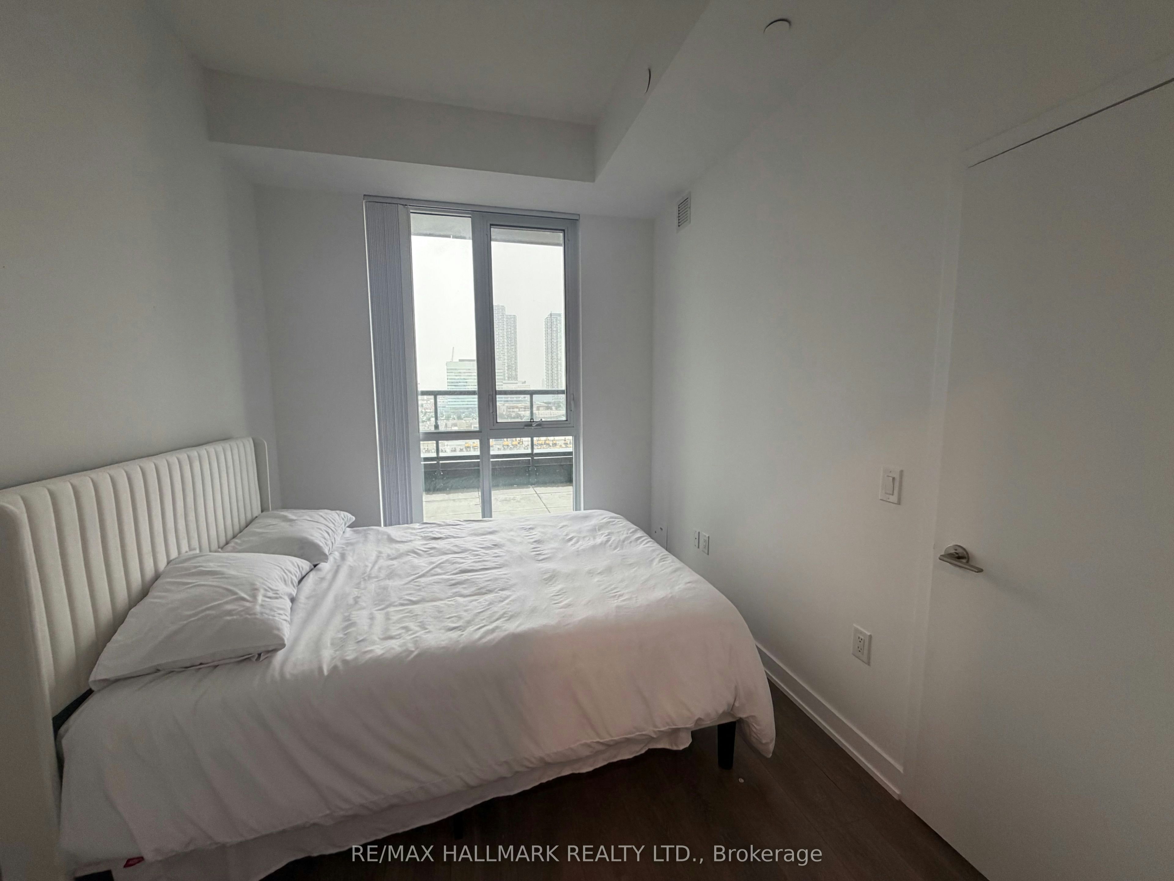 1215-38 Honeycrisp Crescent, Vaughan, ON, L4K 0M8 - 10