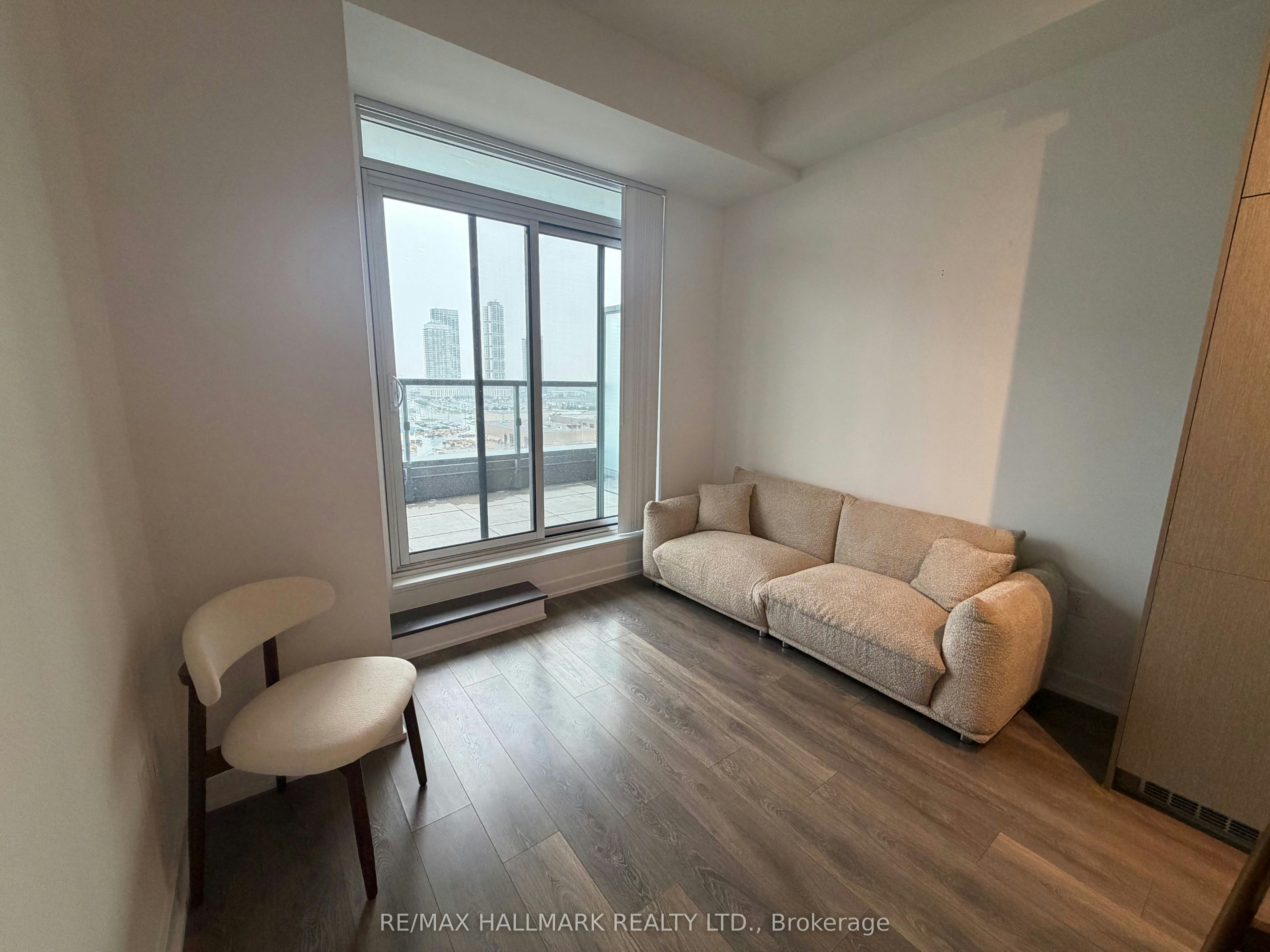 1215-38 Honeycrisp Crescent, Vaughan, ON, L4K 0M8 - 4