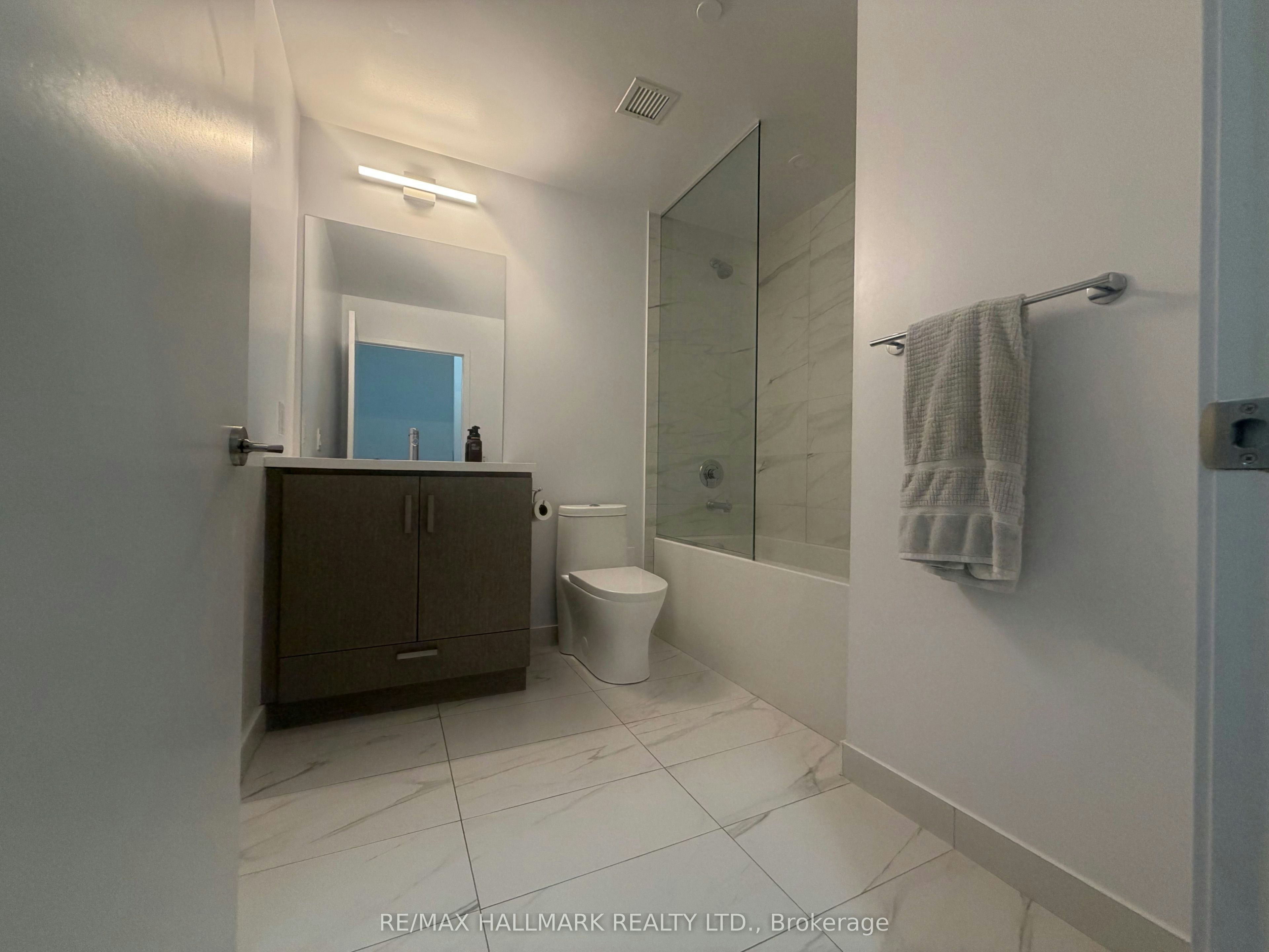 1215-38 Honeycrisp Crescent, Vaughan, ON, L4K 0M8 - 7