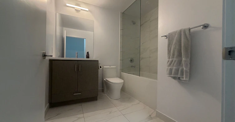 1215-38 Honeycrisp Crescent, Vaughan, ON, L4K 0M8 - 7