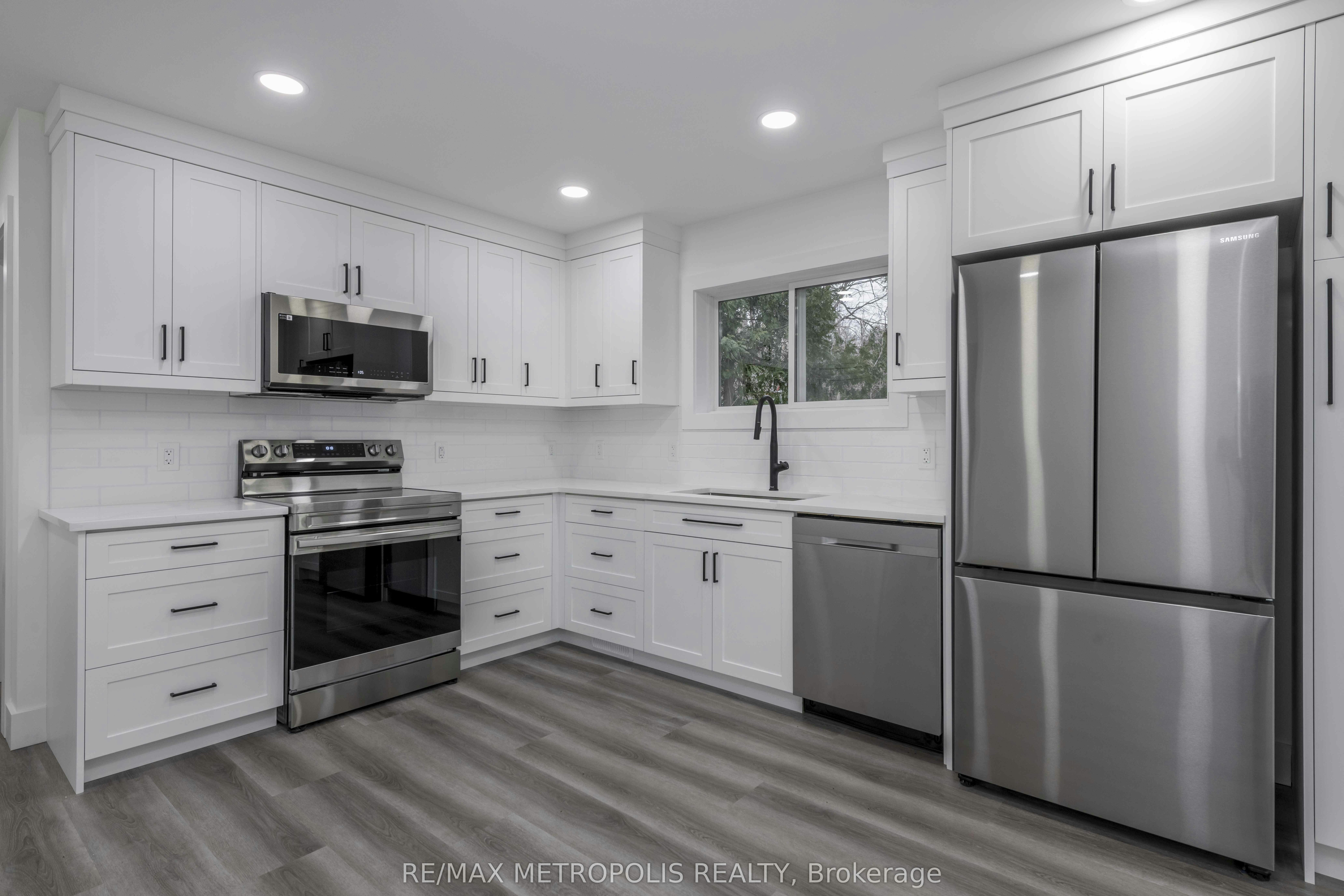 759 Innisfil Beach Road, Innisfil, ON, L9S 4E4 - 12