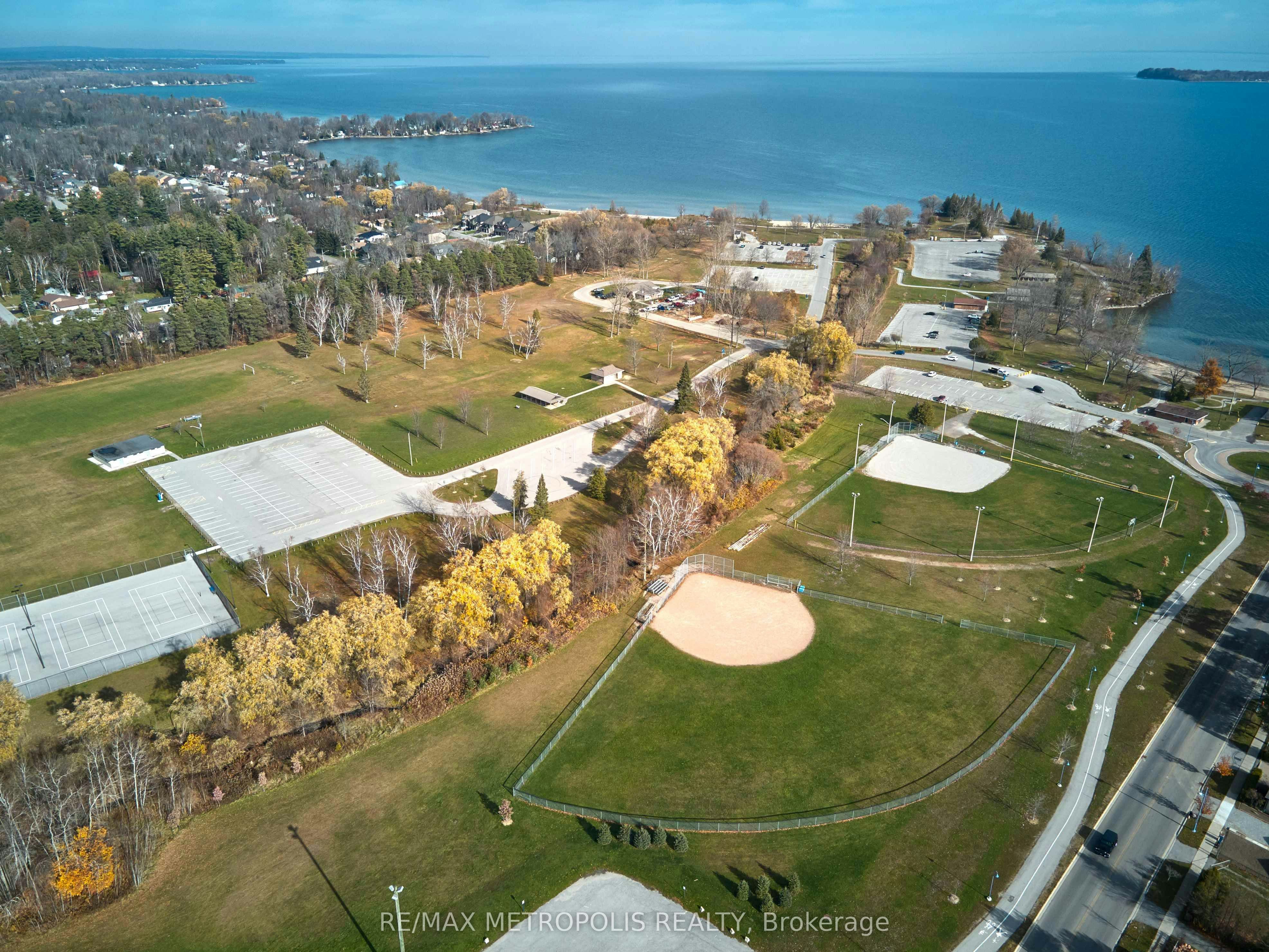 759 Innisfil Beach Road, Innisfil, ON, L9S 4E4 - 24