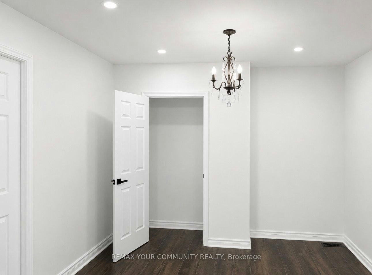 Main-96 Gurnett Street, Aurora, ON, L4G 1P6 - 3