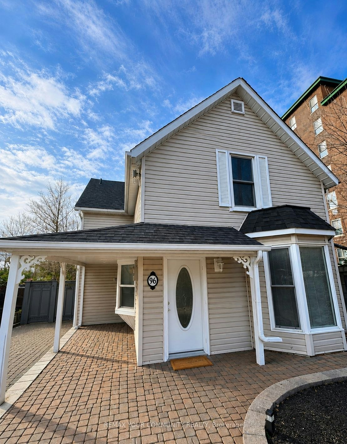 Main-96 Gurnett Street, Aurora, ON, L4G 1P6
