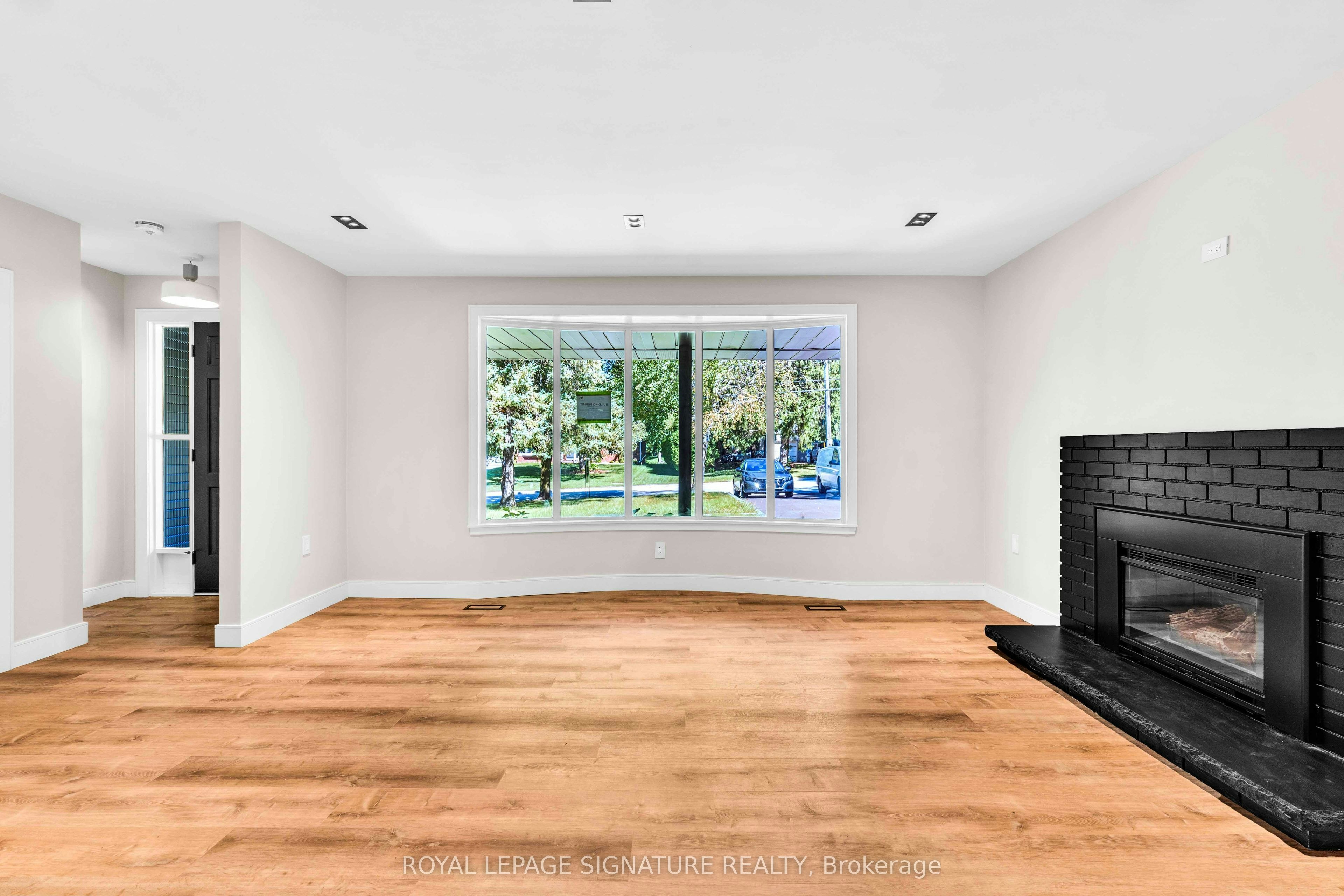 1-986 Srigley Street, Newmarket, ON, L3Y 1Y3 - 4
