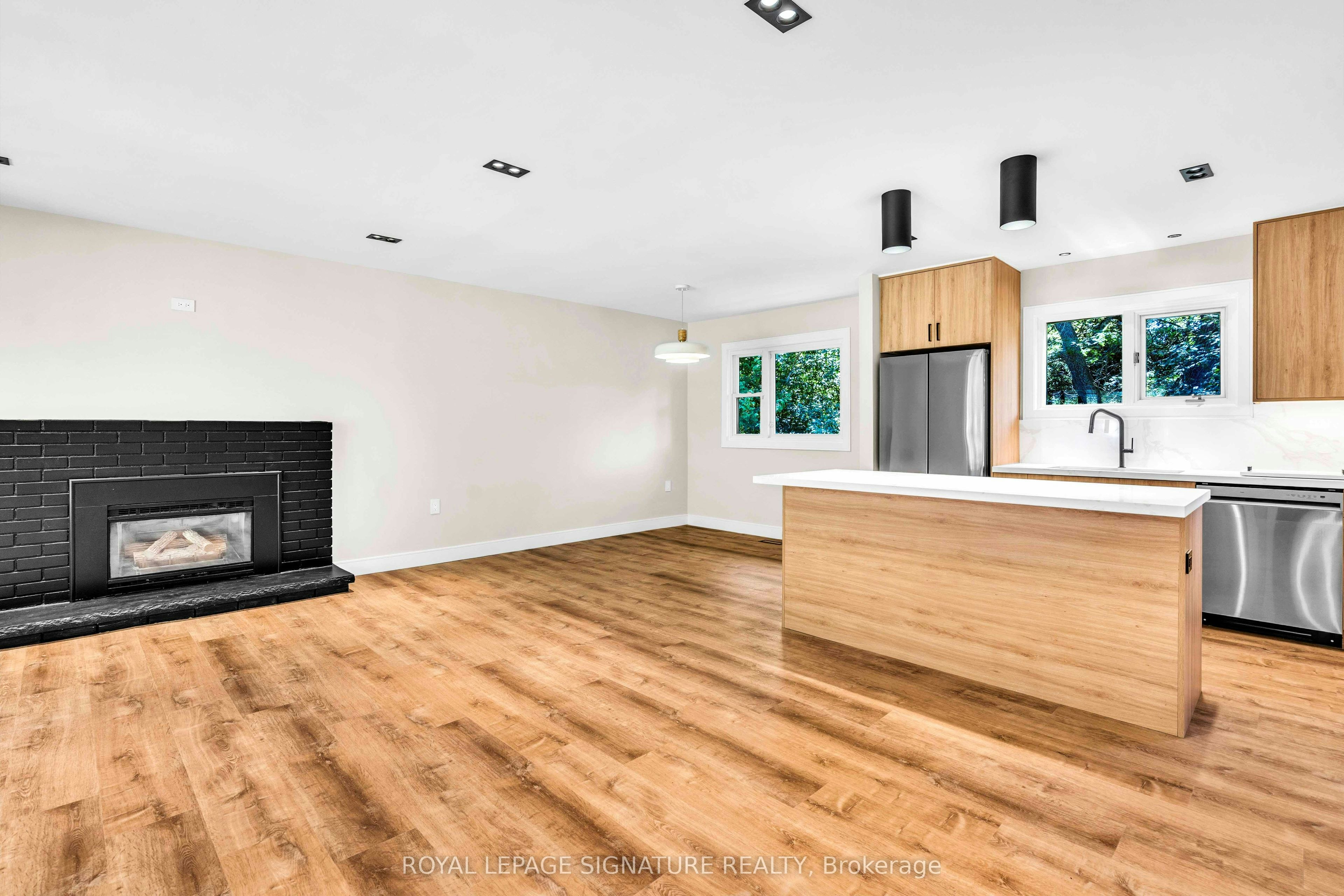 1-986 Srigley Street, Newmarket, ON, L3Y 1Y3 - 2